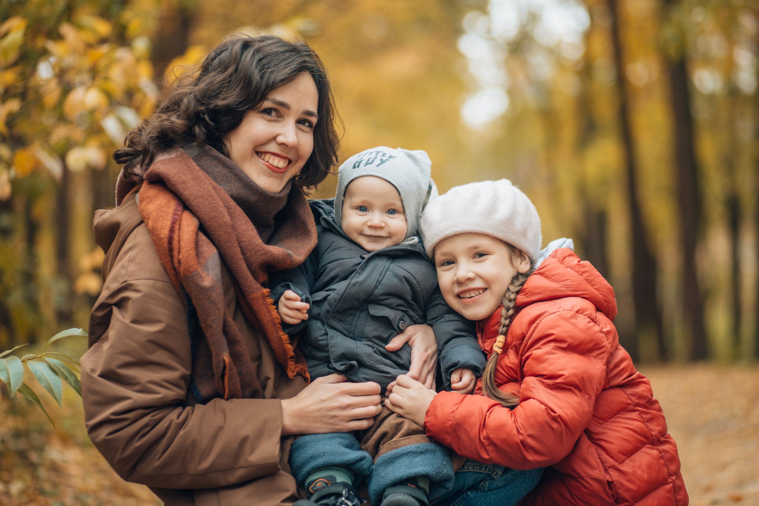 Natalie and kids. Portrait family photographer in Berlin Elena Zakh