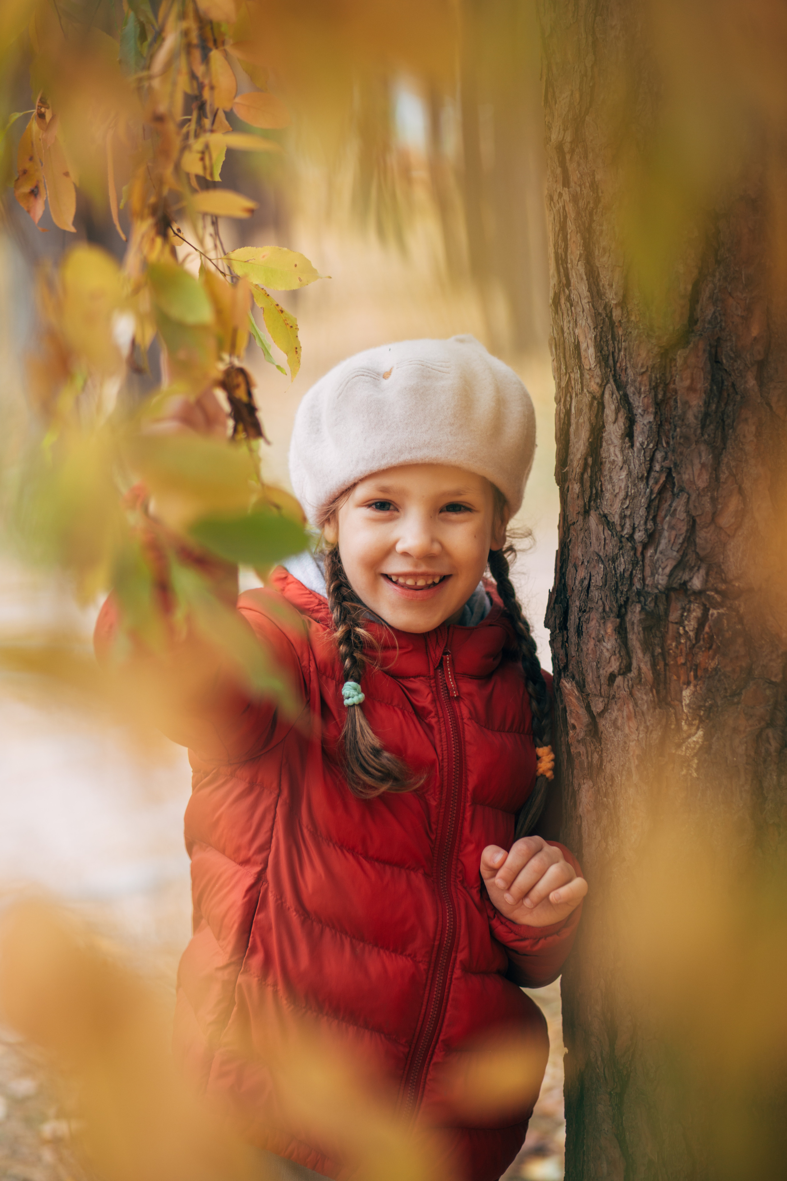 Natalie and kids. Portrait family photographer in Berlin Elena Zakh