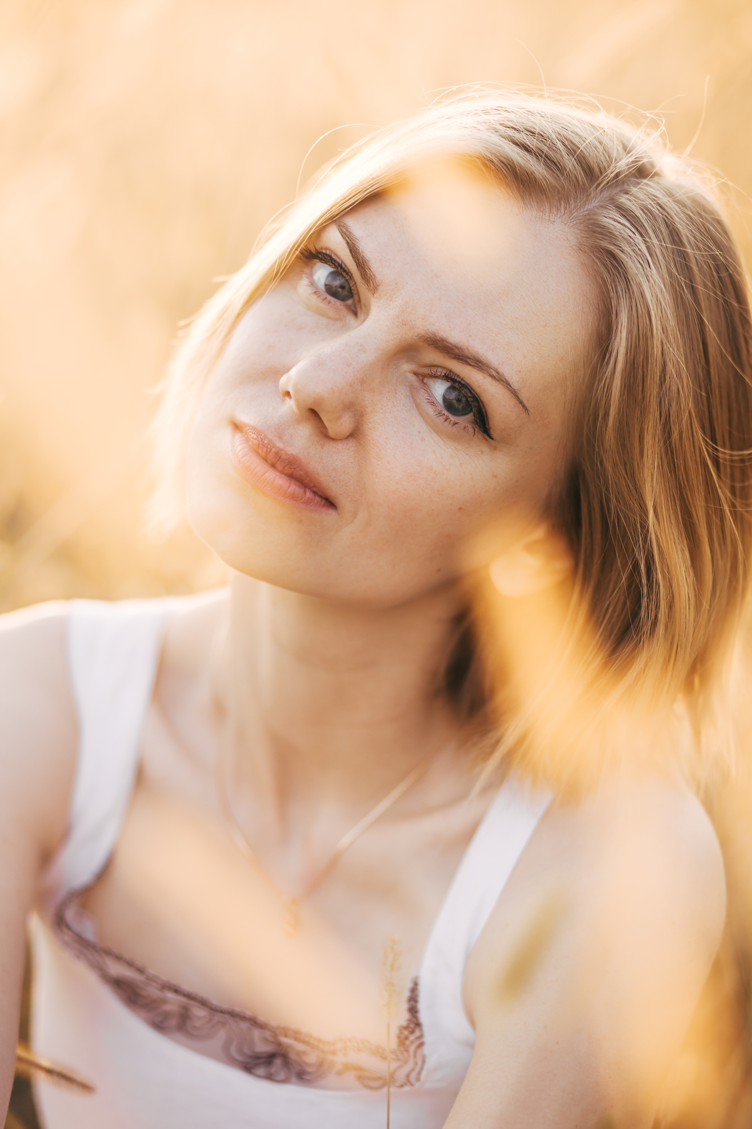 Anya, Tolik, Olya. Portrait family photographer in Berlin Elena Zakh