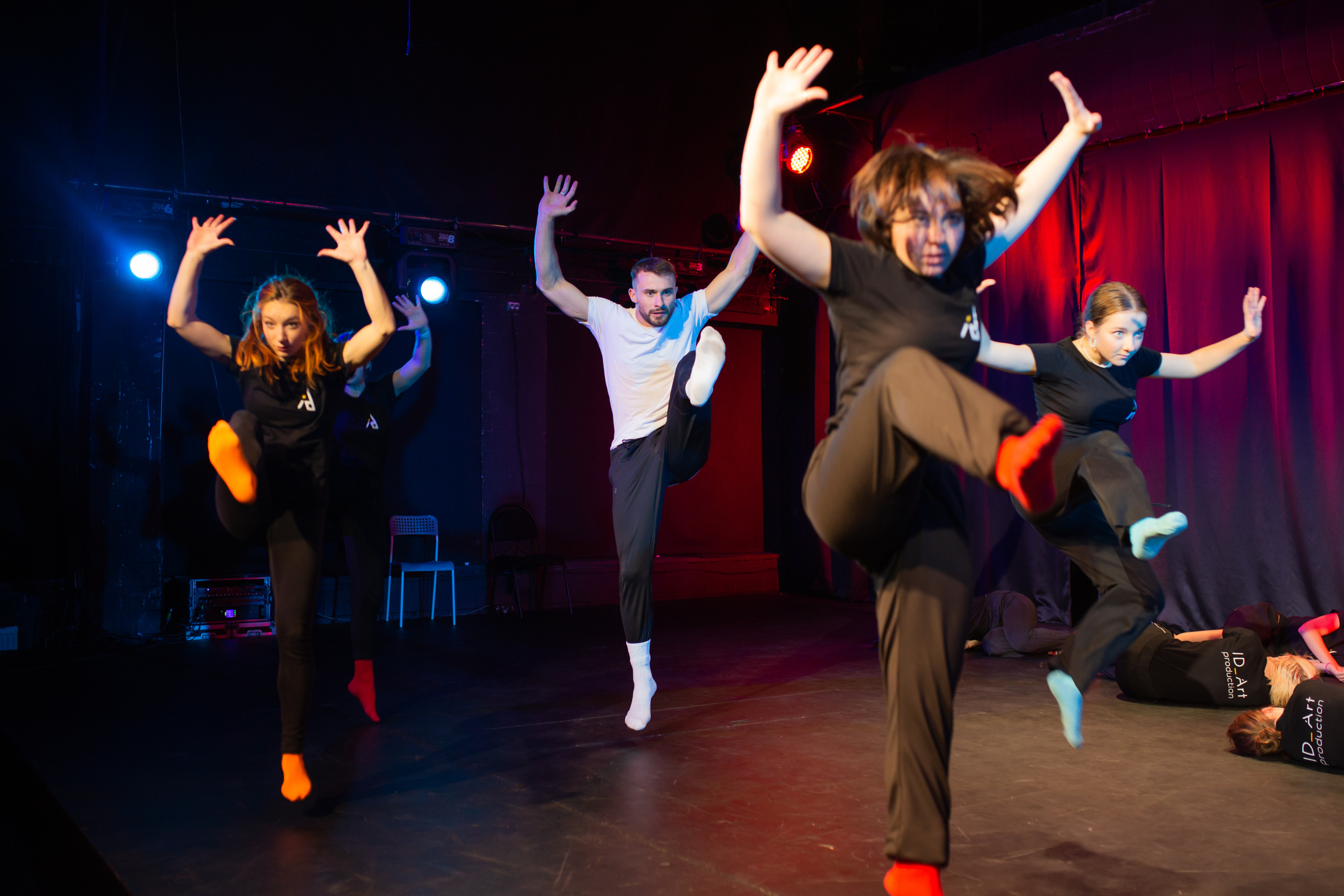 Creative performance “our thoughts”. Portrait family photographer in Berlin Elena Zakh