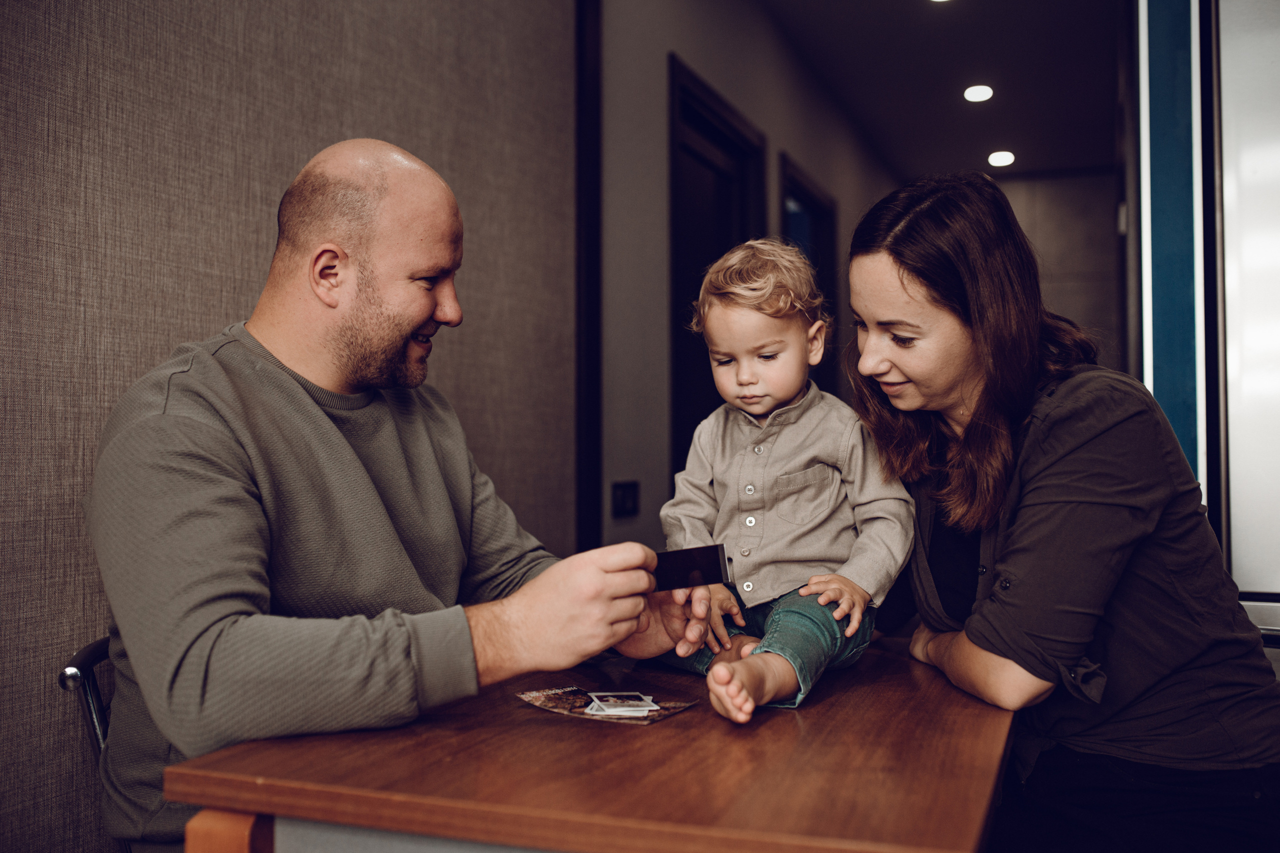 Yaroslava and Alexey. Portrait family photographer in Berlin Elena Zakh