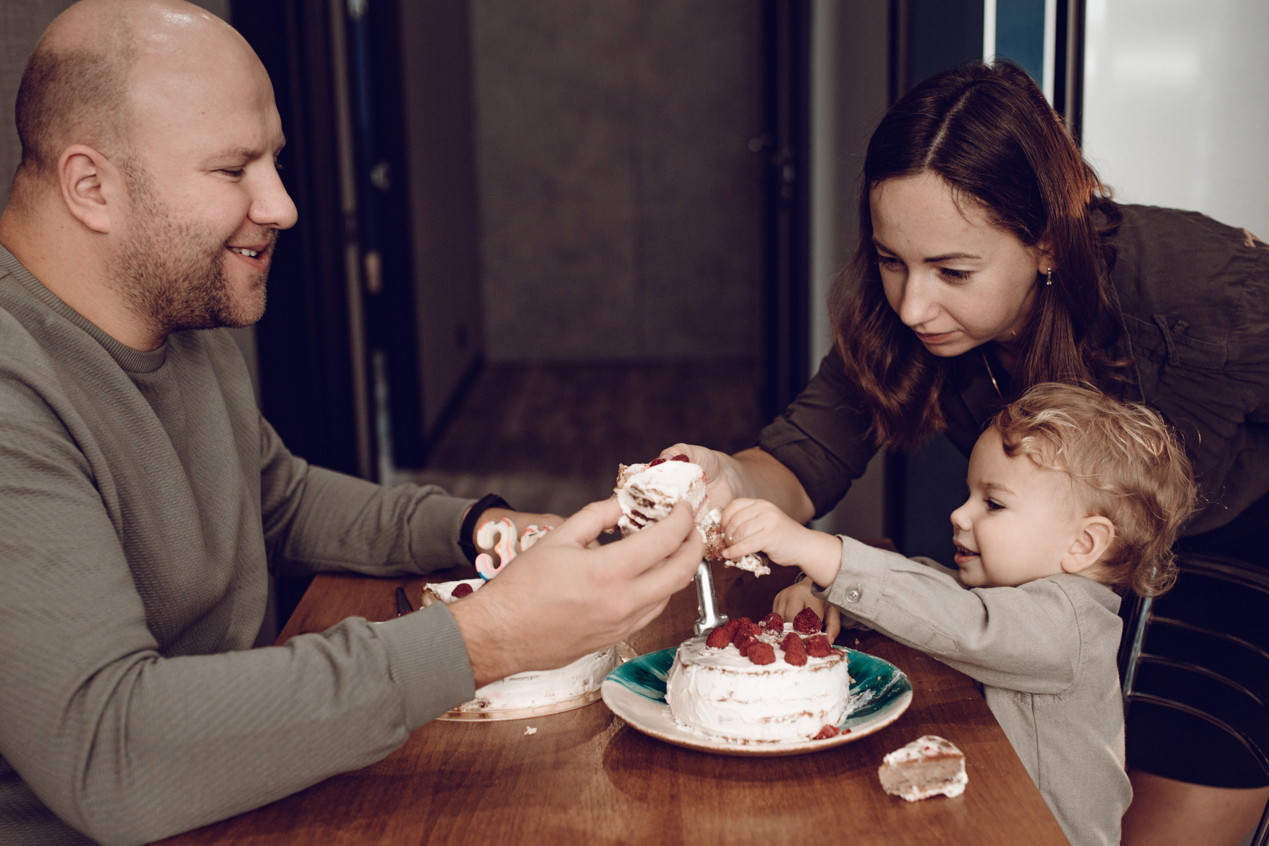 Yaroslava and Alexey. Portrait family photographer in Berlin Elena Zakh