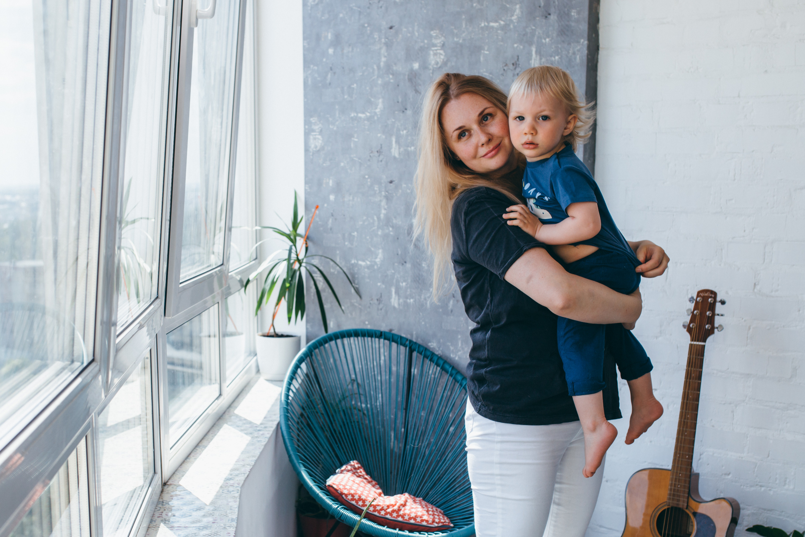 Vera’s home photo shoot. Portrait family photographer in Berlin Elena Zakh