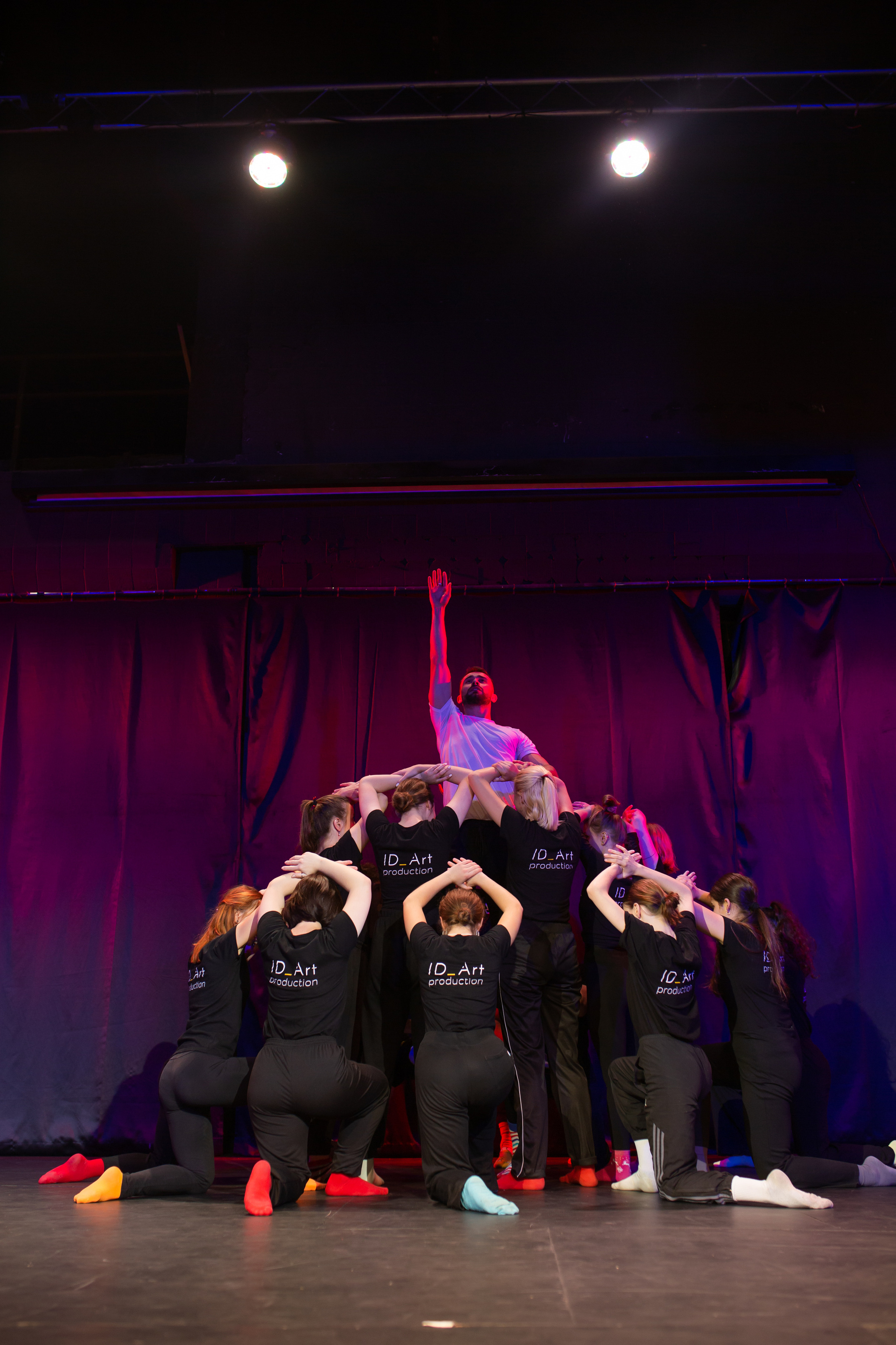 Creative performance “our thoughts”. Portrait family photographer in Berlin Elena Zakh