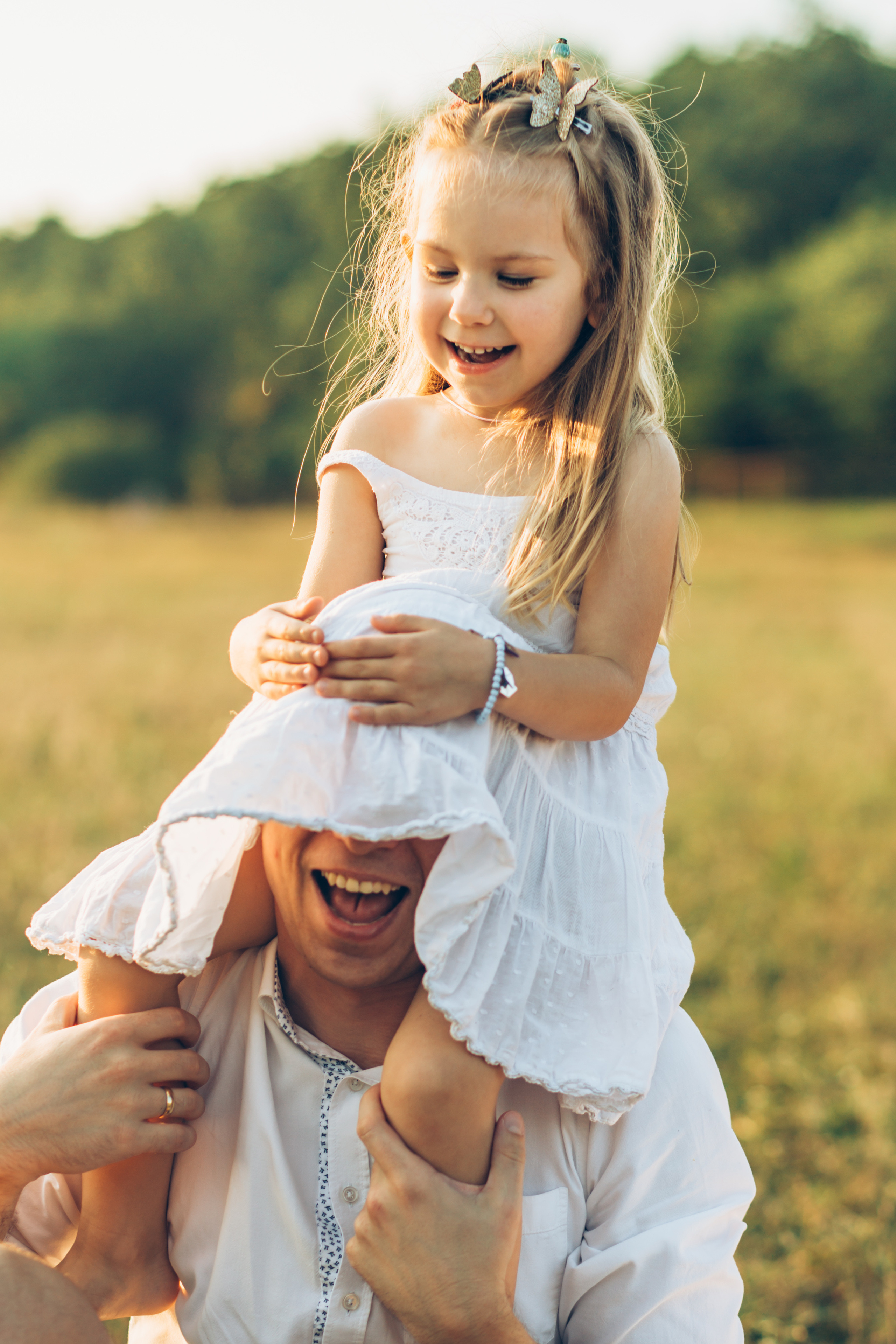 Anya, Tolik, Olya. Portrait family photographer in Berlin Elena Zakh