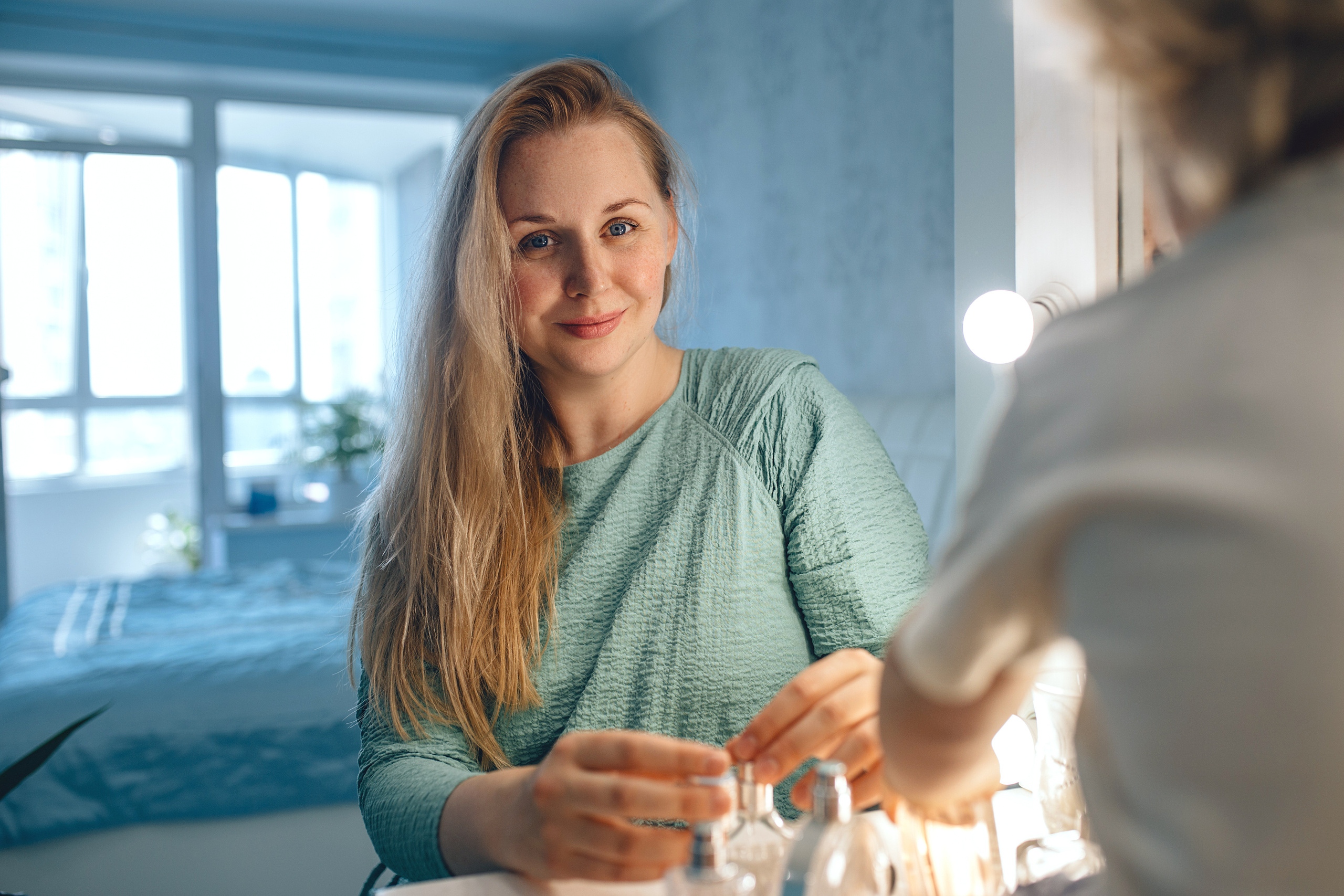 Vera’s home photo shoot. Portrait family photographer in Berlin Elena Zakh