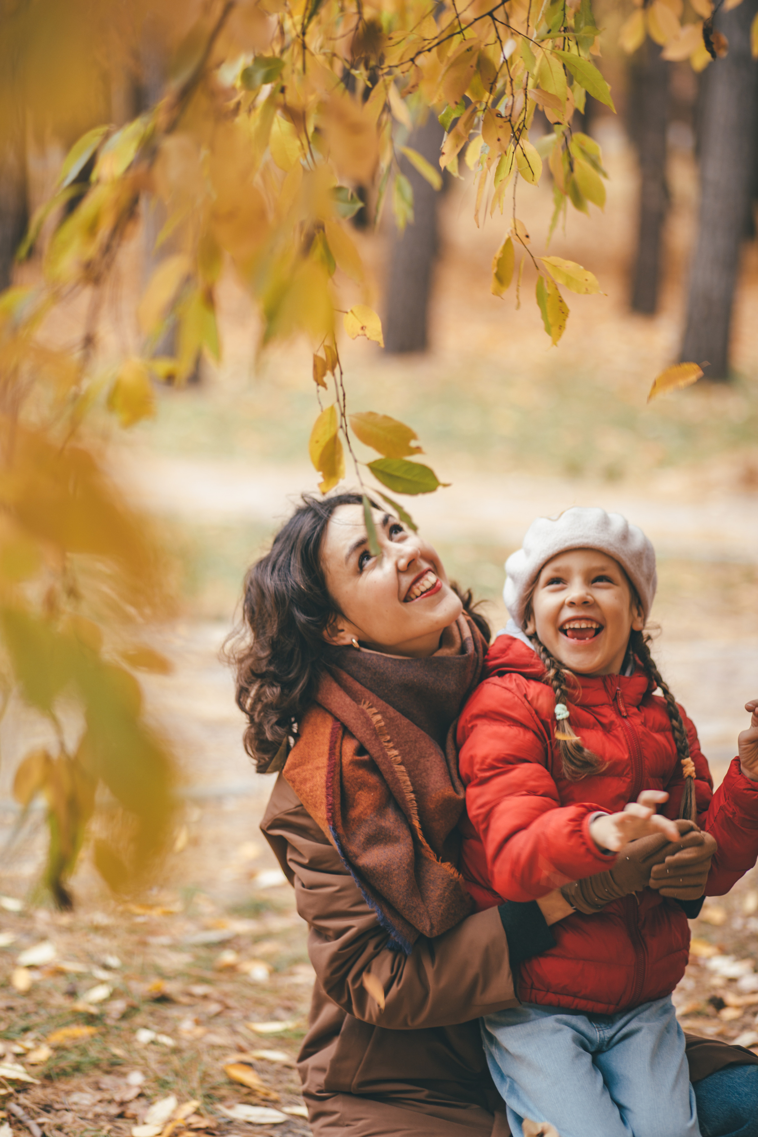 Natalie and kids. Portrait family photographer in Berlin Elena Zakh