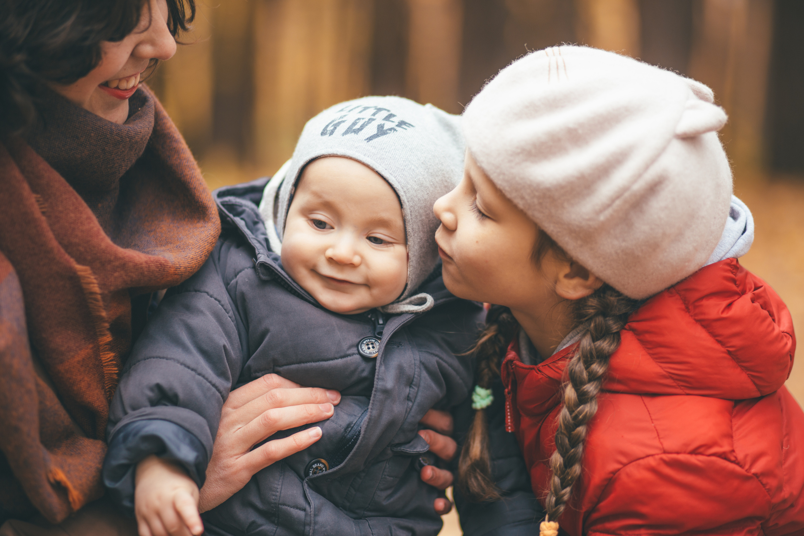 Natalie and kids. Portrait family photographer in Berlin Elena Zakh