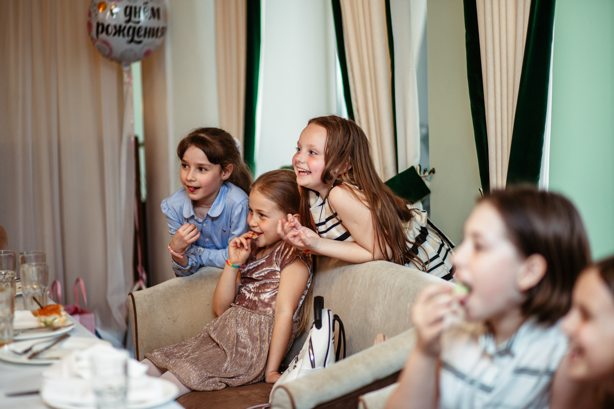 Polina’s birthday. Portrait family photographer in Berlin Elena Zakh