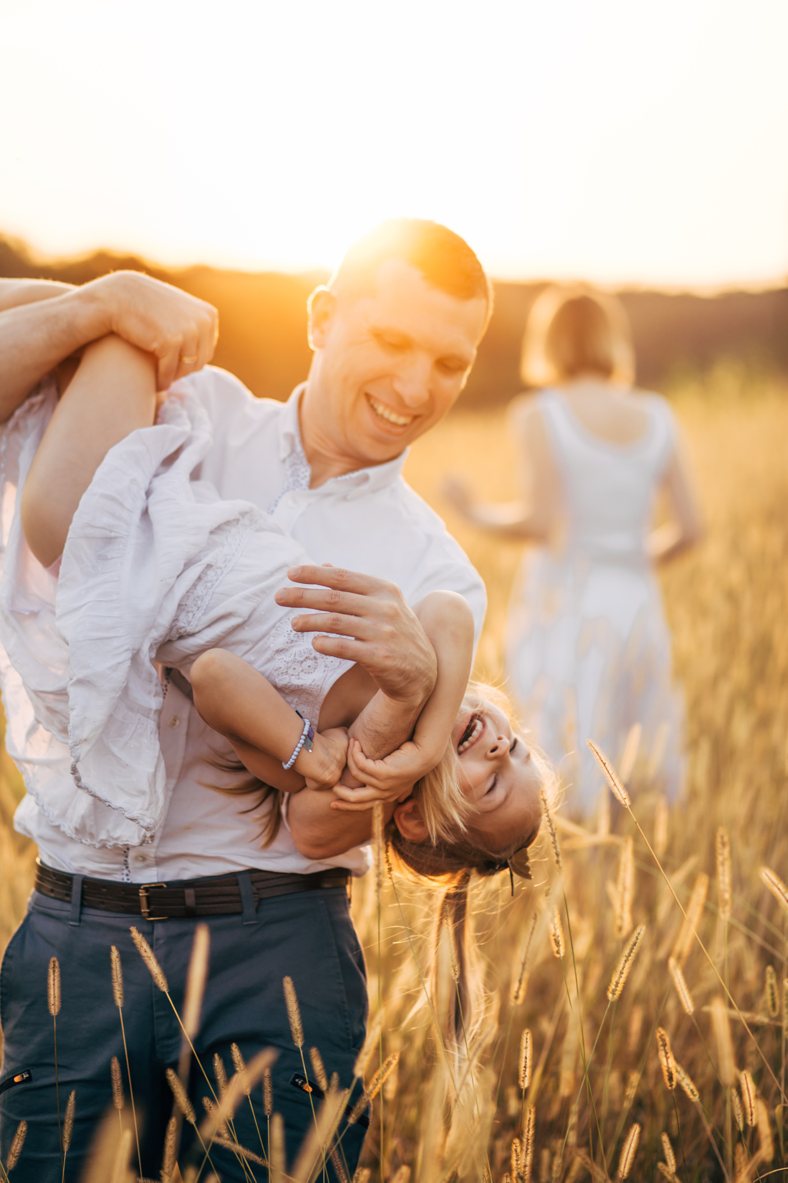 Anya, Tolik, Olya. Portrait family photographer in Berlin Elena Zakh
