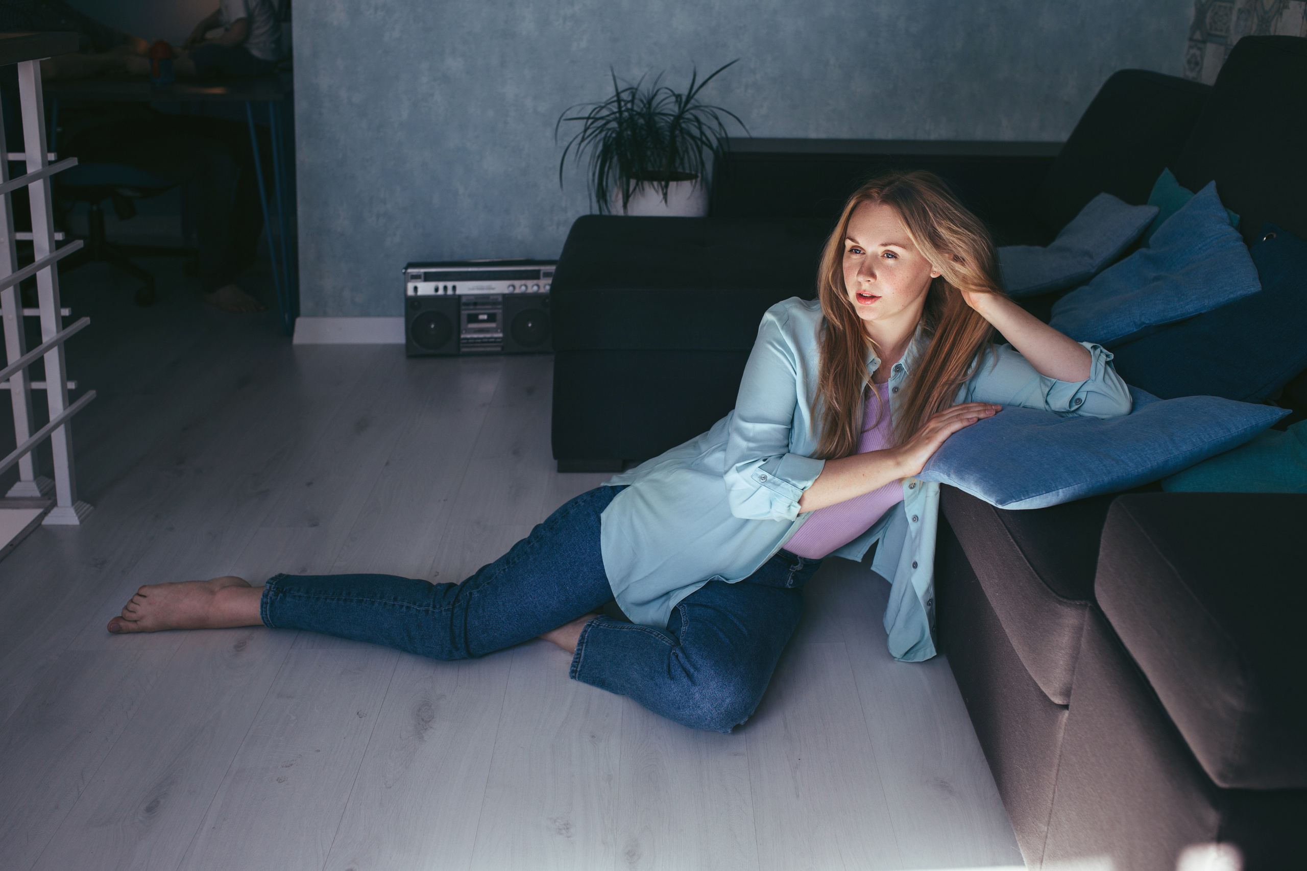 Vera’s home photo shoot. Portrait family photographer in Berlin Elena Zakh