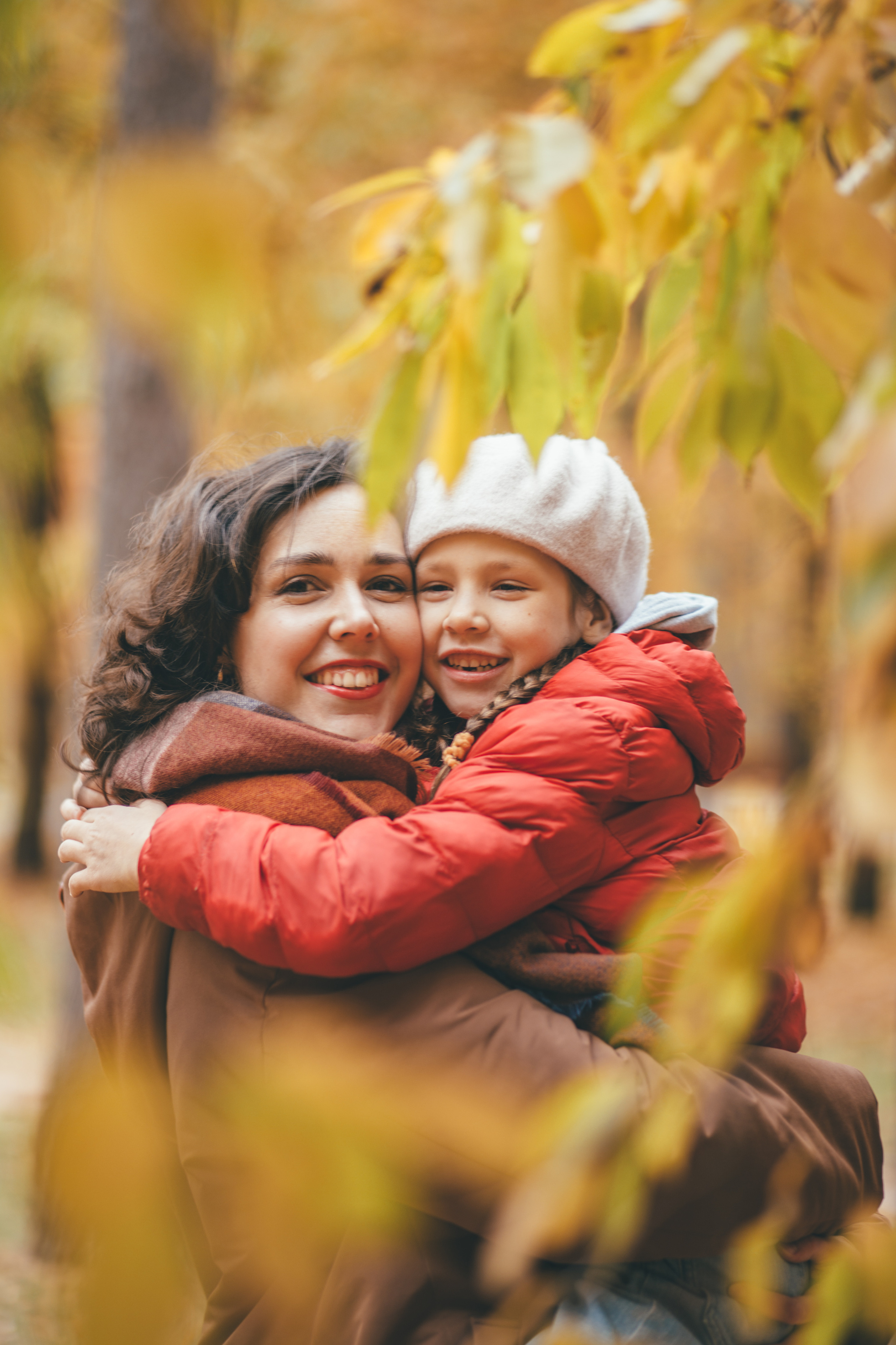 Natalie and kids. Portrait family photographer in Berlin Elena Zakh