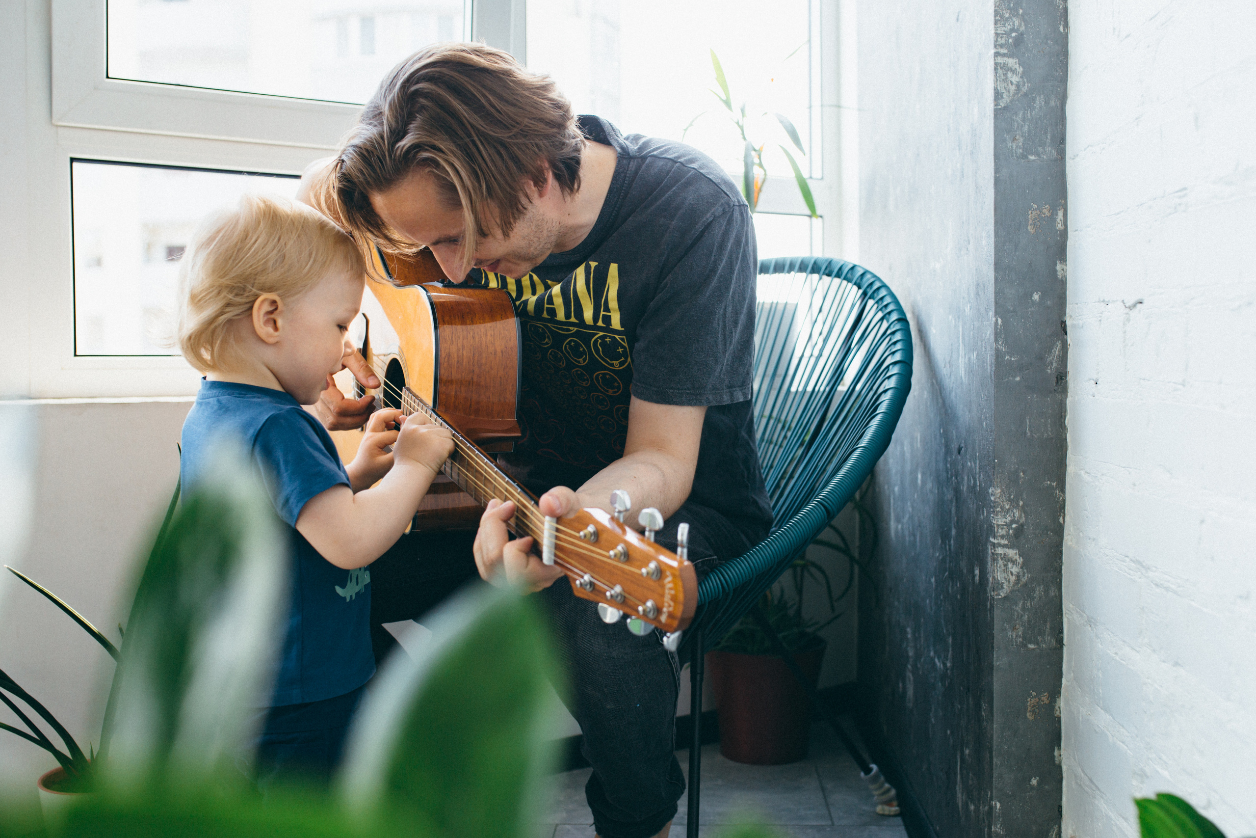 Vera’s home photo shoot. Portrait family photographer in Berlin Elena Zakh
