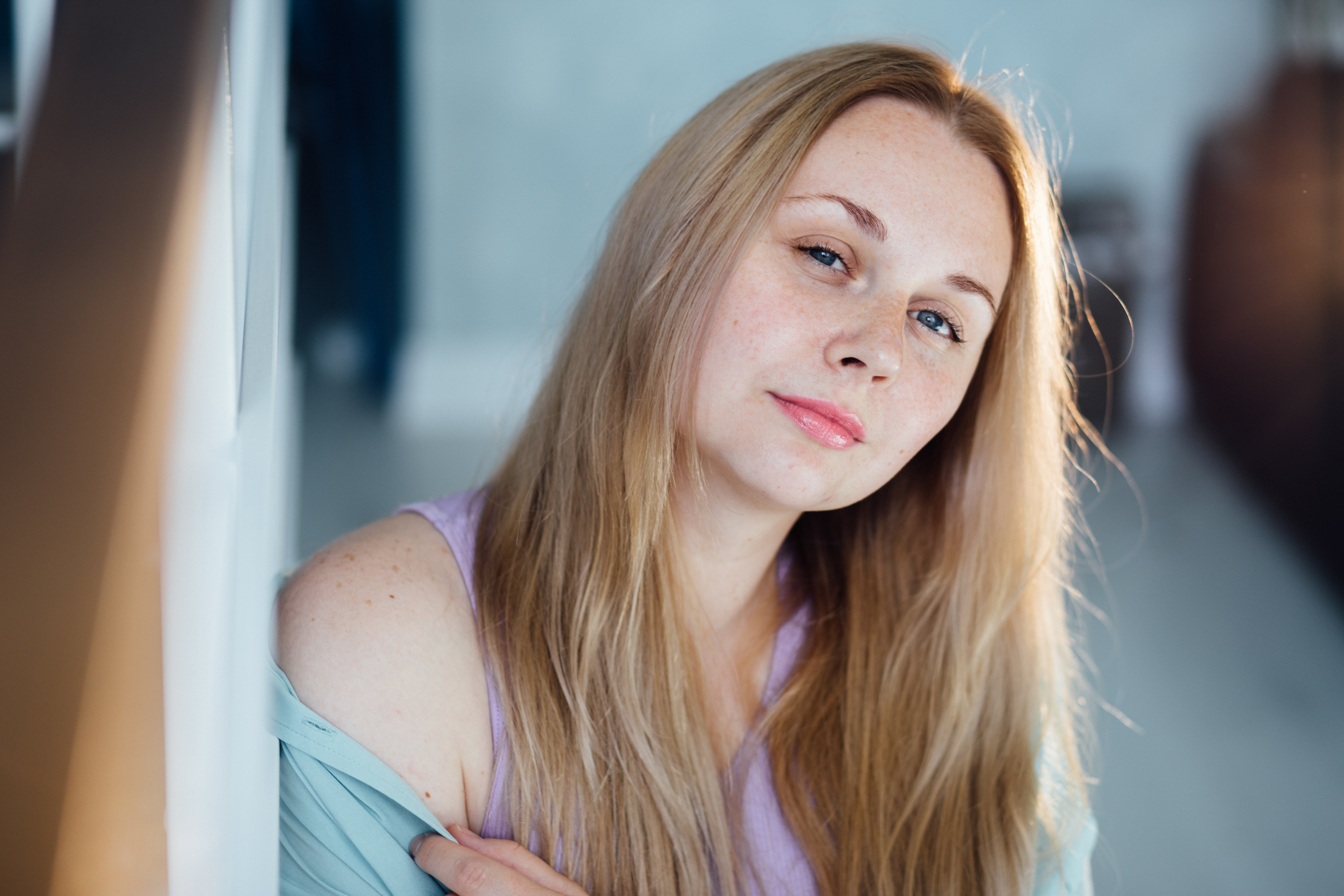 Vera’s home photo shoot. Portrait family photographer in Berlin Elena Zakh