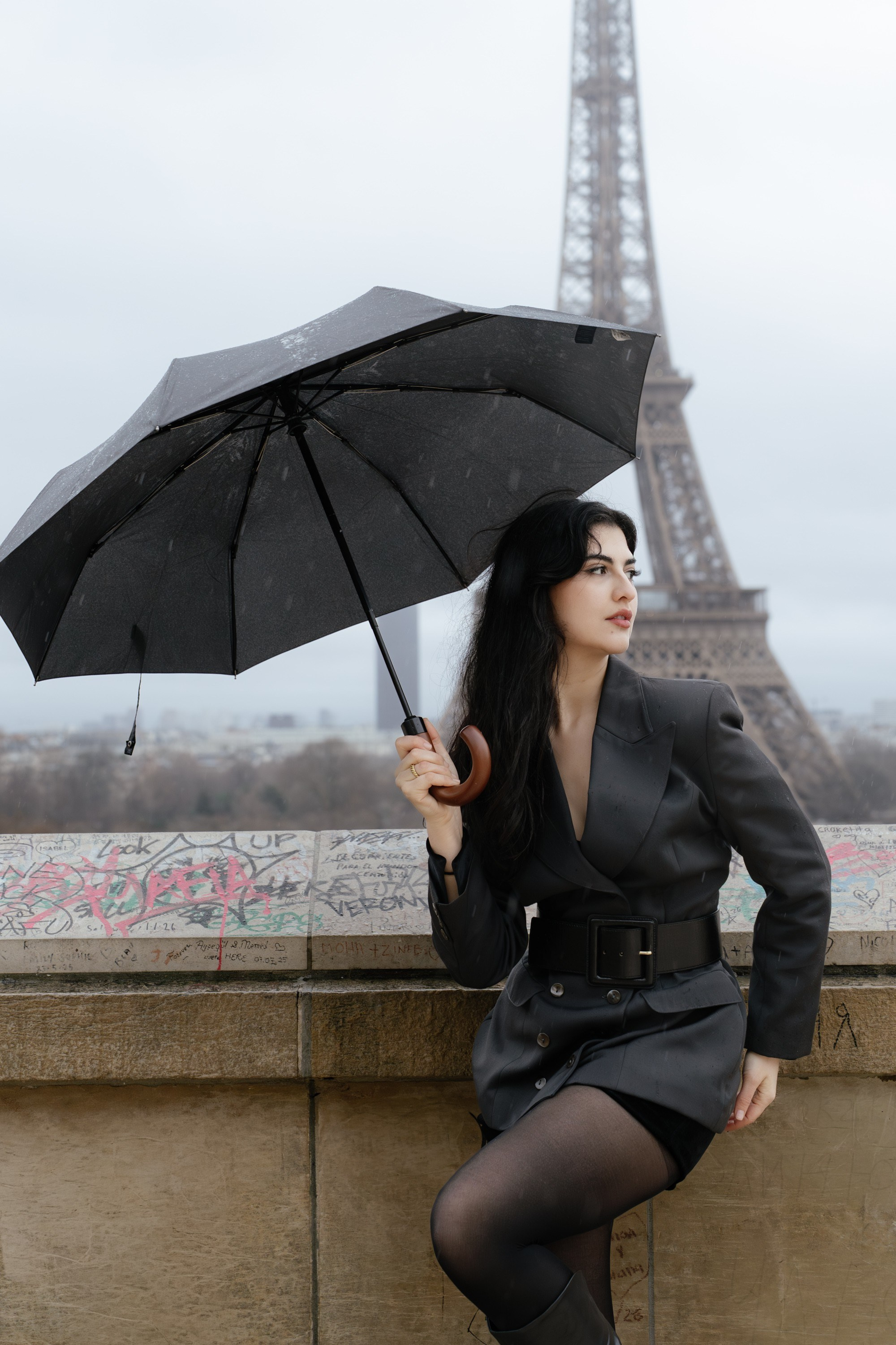 Solo Portrait Session: Trocadero. Paris Photographer & Videographer