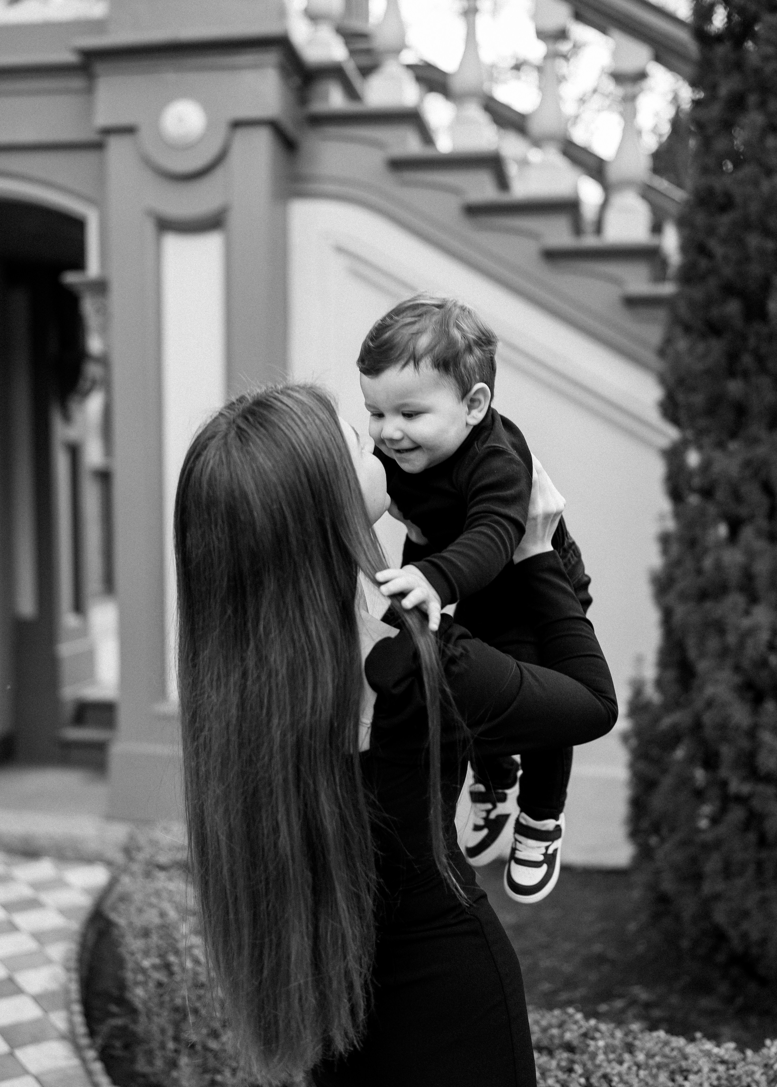 Artem, Nadia & Elisha. Family photographer in Sacramento | Sofia Pavenko