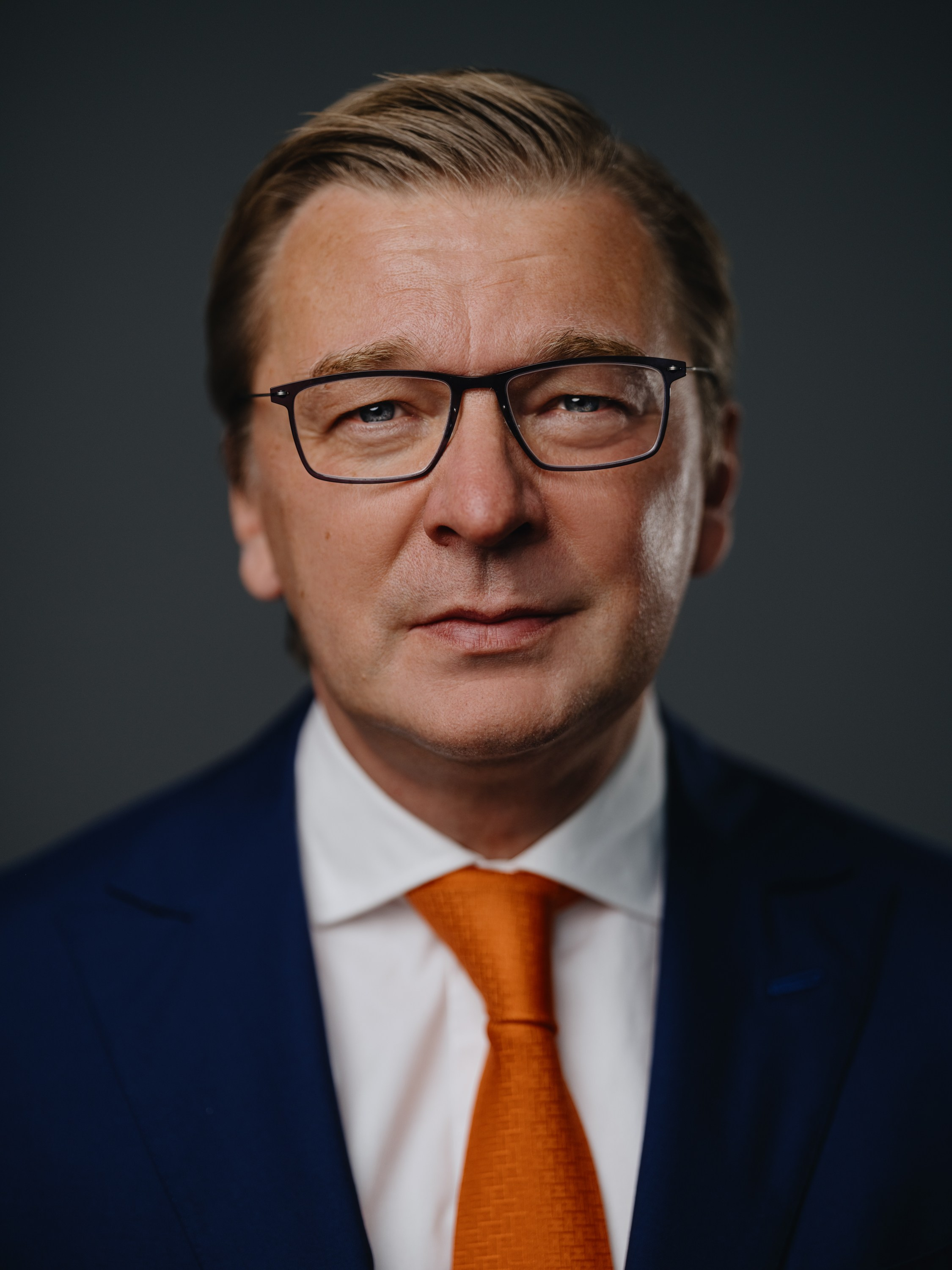 CEO. WeDoLight Bureau