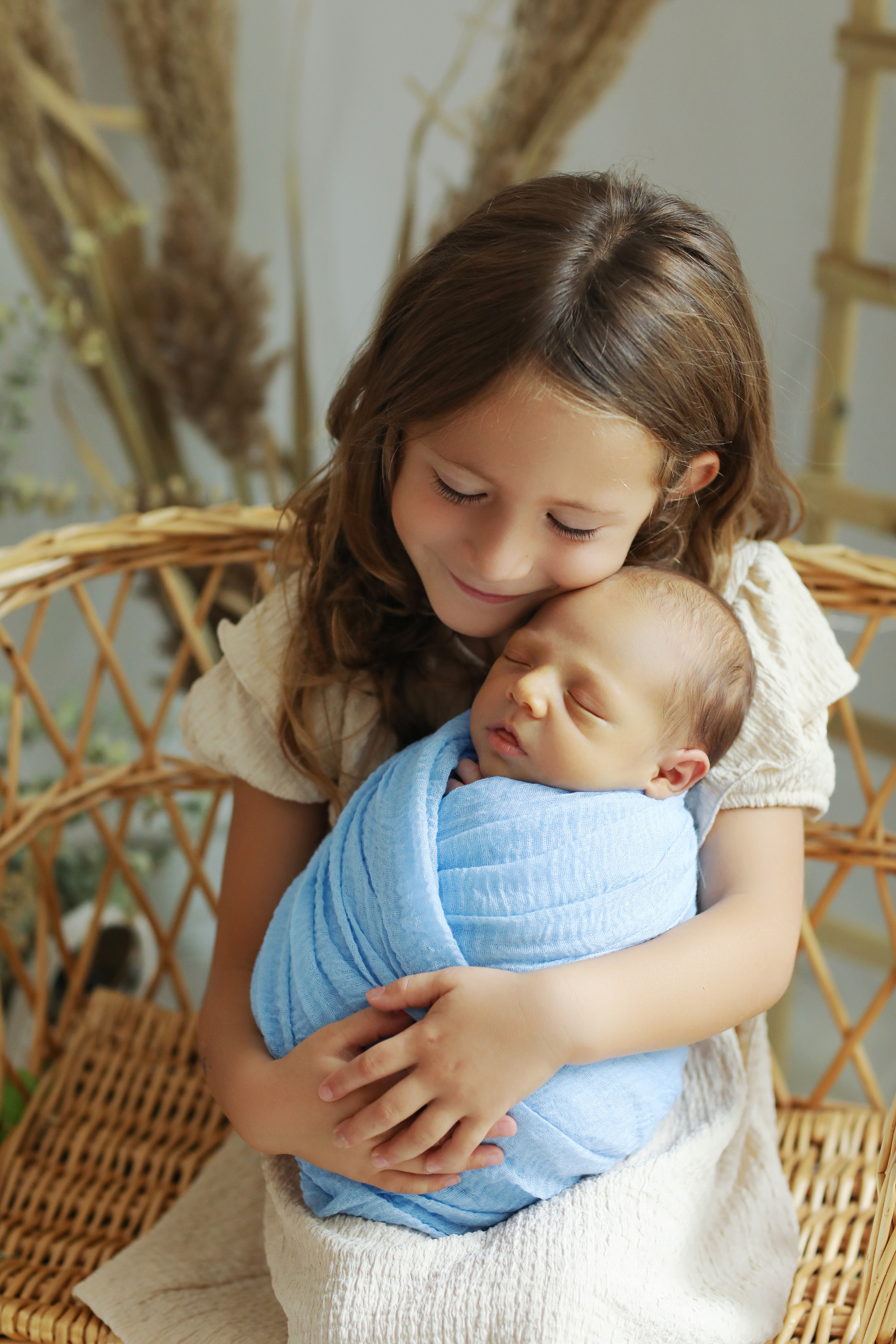 Newborn * Recién Nacidos. Fotografía de Eventos, Embarazo y Familiar en Pirineos