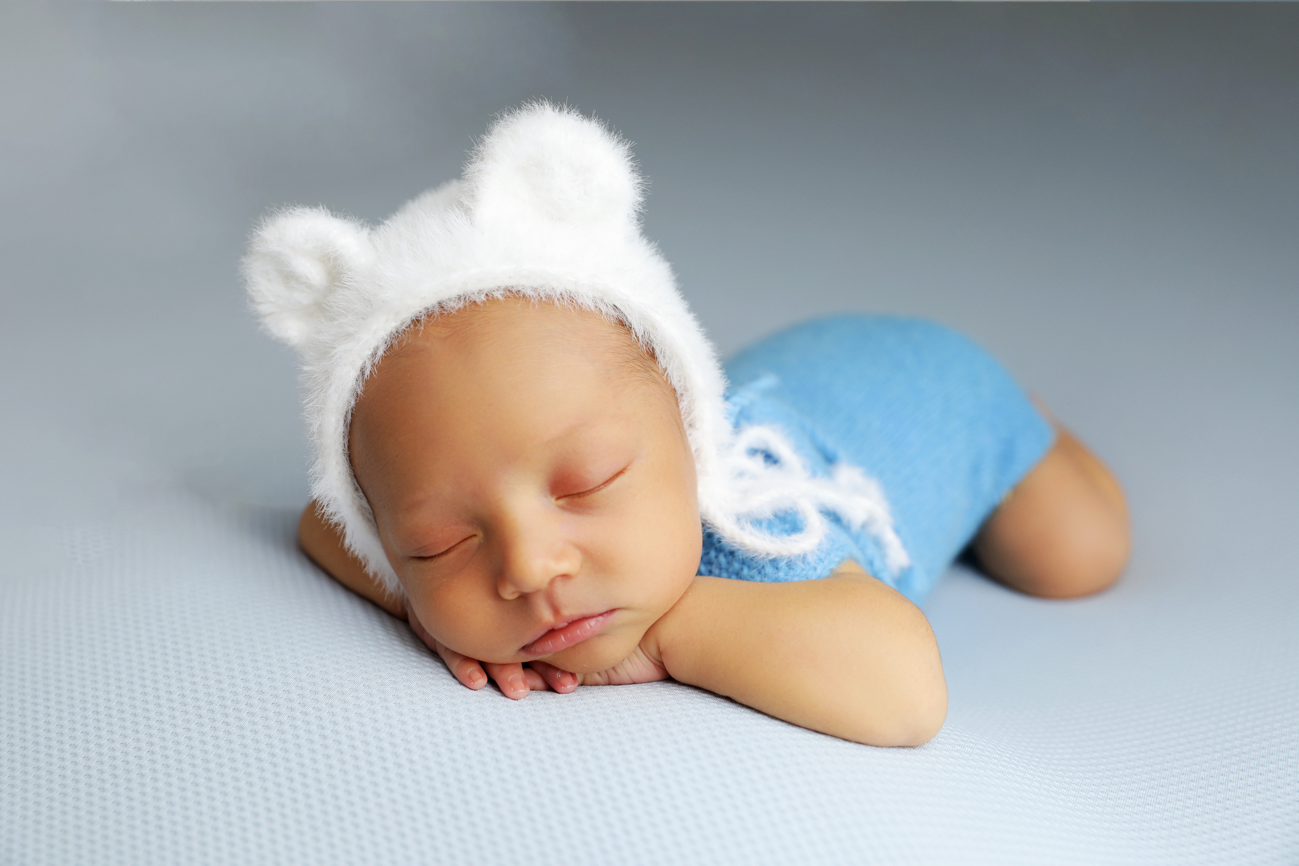 Newborn * Recién Nacidos. Fotografía de Eventos, Embarazo y Familiar en Pirineos