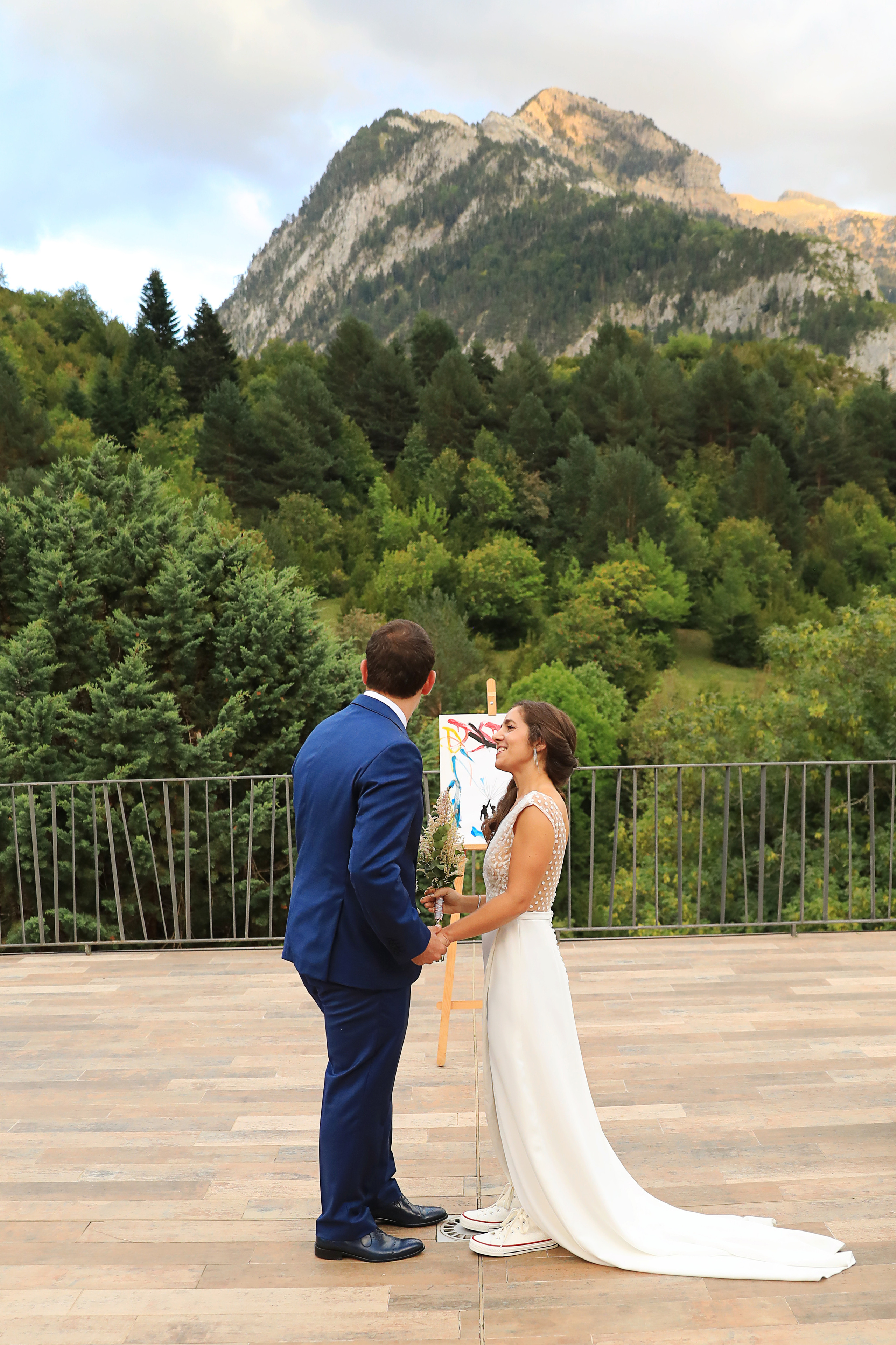 «Tras 10 años de estar contigo…». Fotografía de Eventos, Embarazo y Familiar en Pirineos