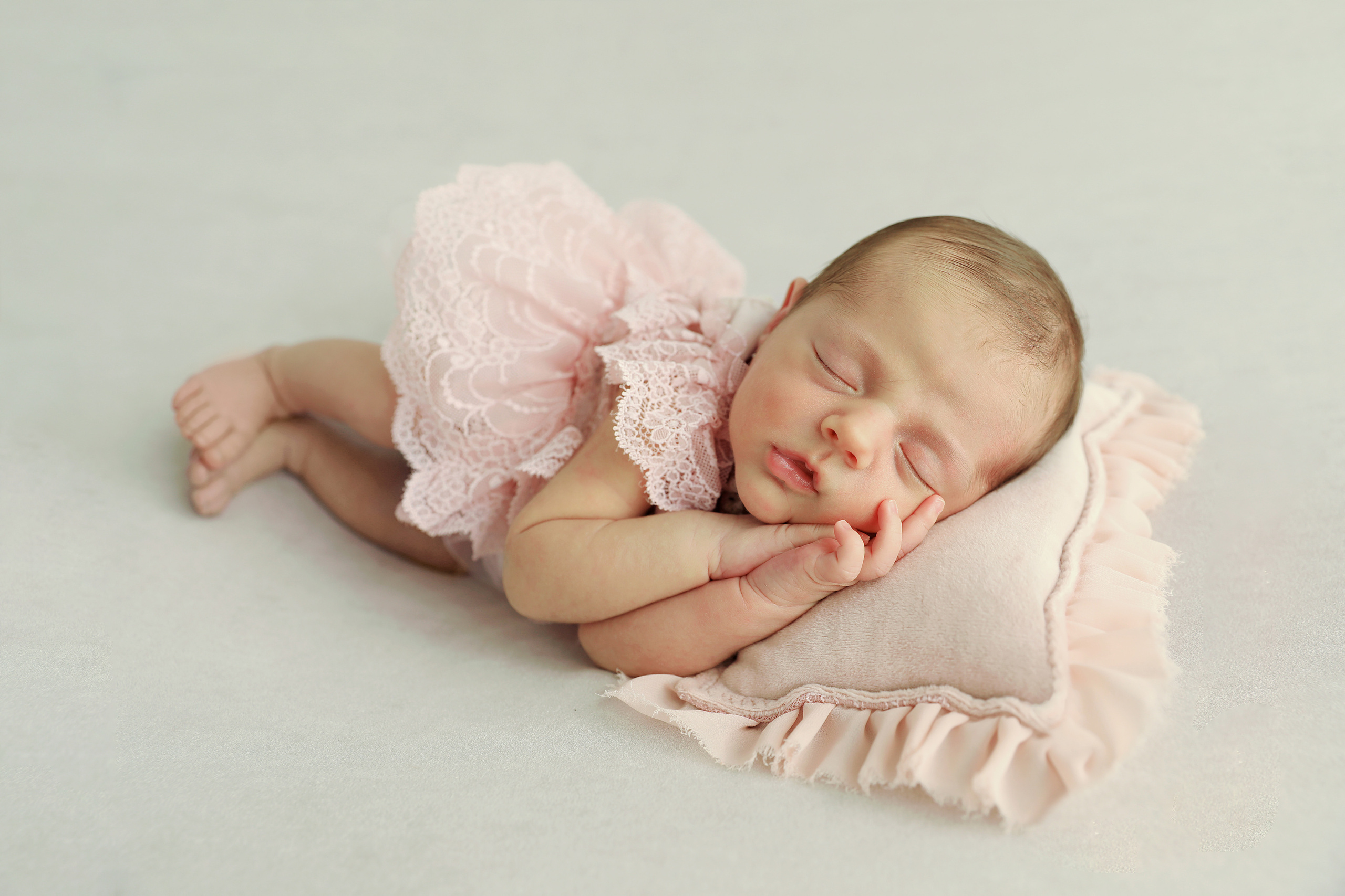 Newborn * Recién Nacidos. Fotografía de Eventos, Embarazo y Familiar en Pirineos