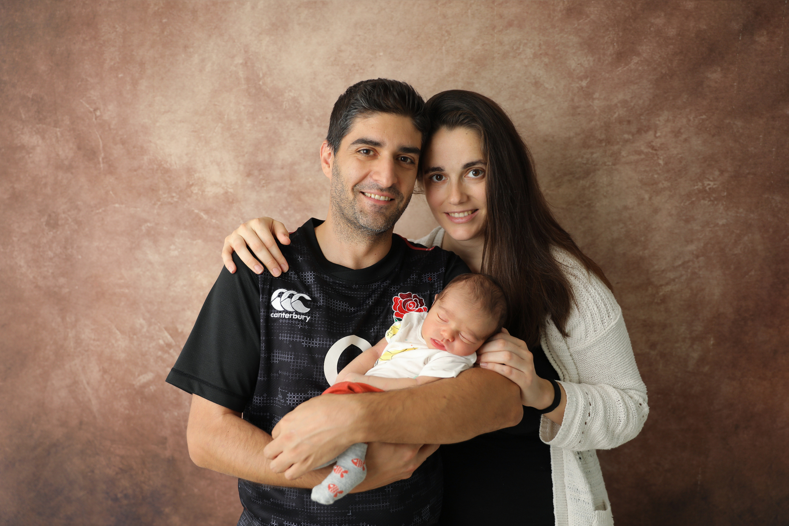 Newborn * Recién Nacidos. Fotografía de Eventos, Embarazo y Familiar en Pirineos