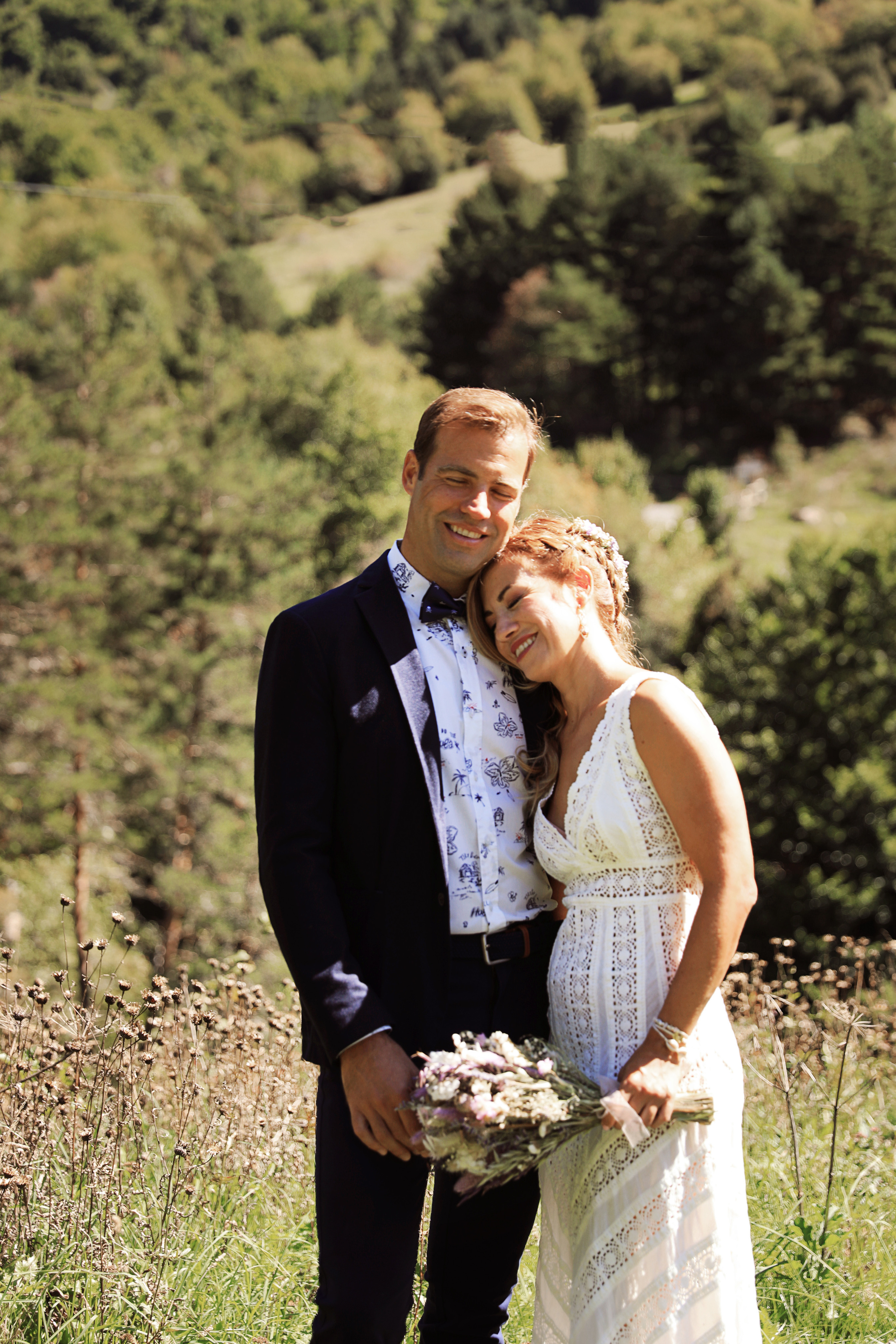 «Más y más juntos». Fotografía de Eventos, Embarazo y Familiar en Pirineos