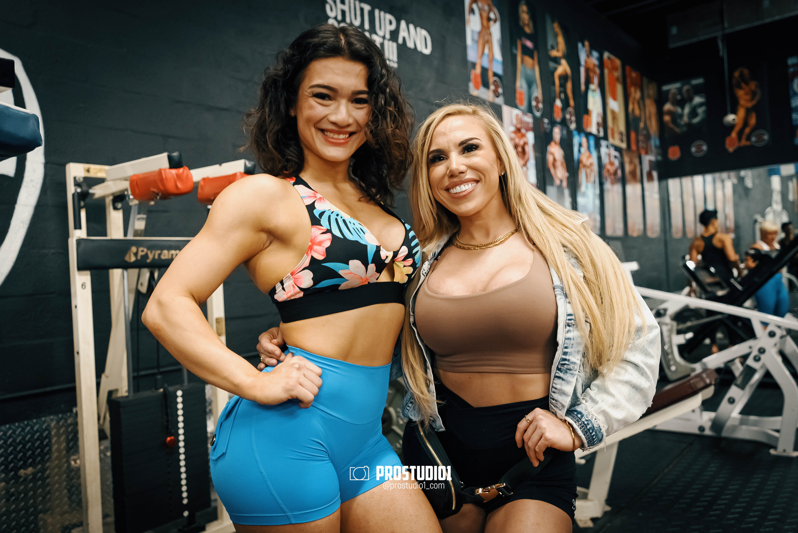 NPC/IFBB PRO Posing Seminar in a Infamous Fitness Studio photos. Photo & Video Production Studio #1