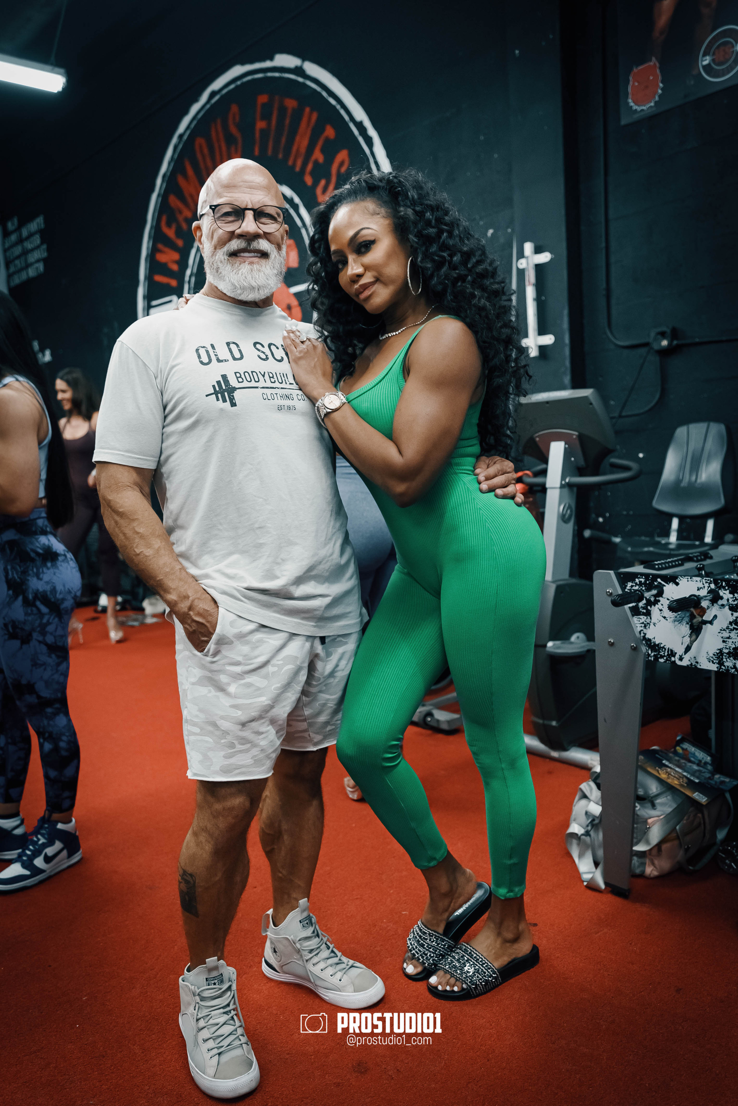 NPC/IFBB PRO Posing Seminar / Infamous Fitness Studio