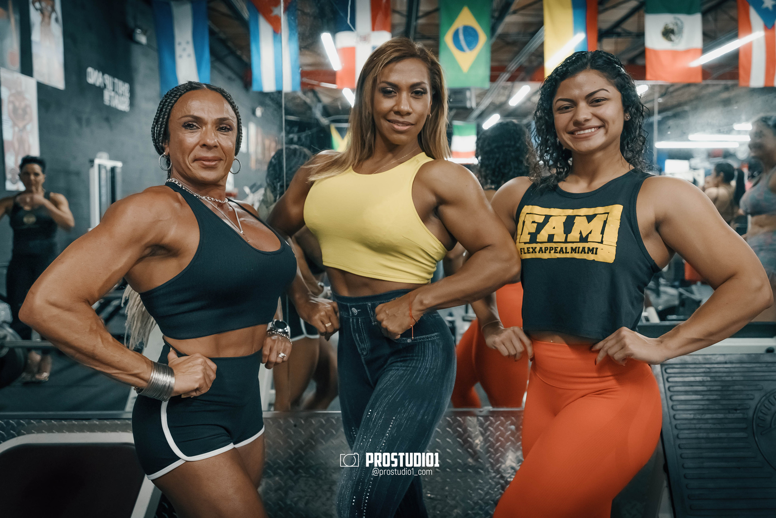 NPC/IFBB PRO Posing Seminar / Infamous Fitness Studio