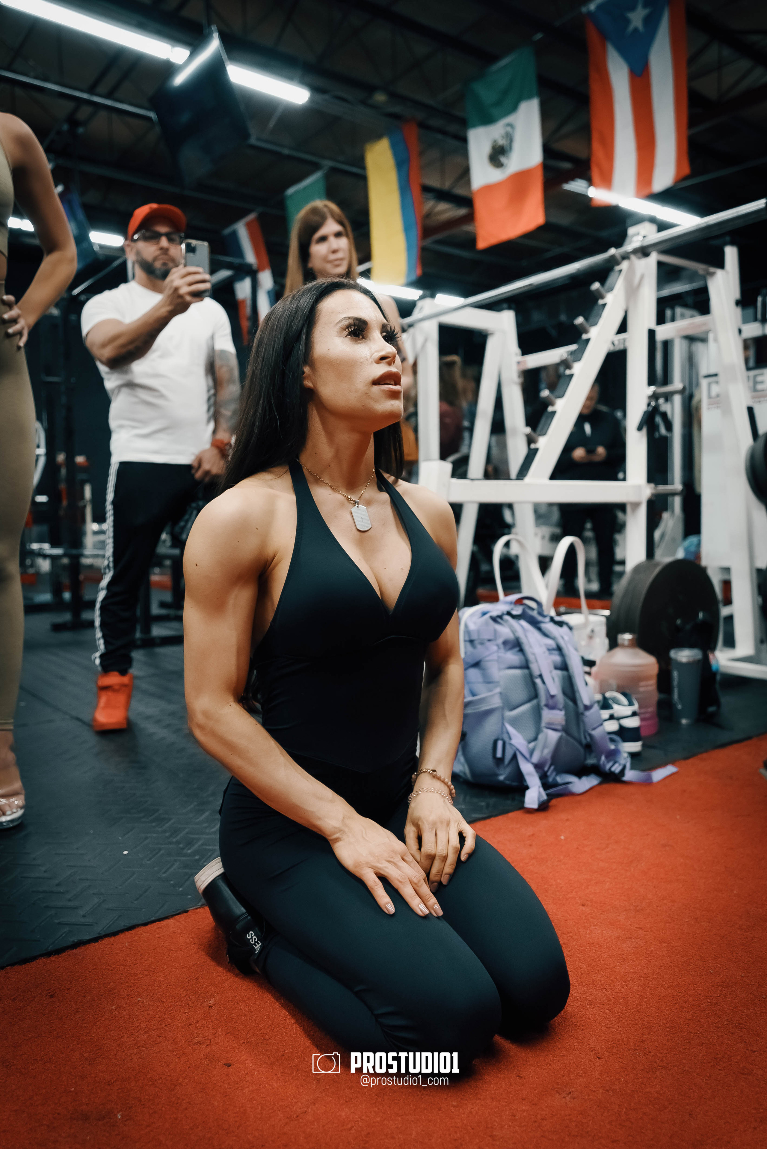 NPC/IFBB PRO Posing Seminar / Infamous Fitness Studio