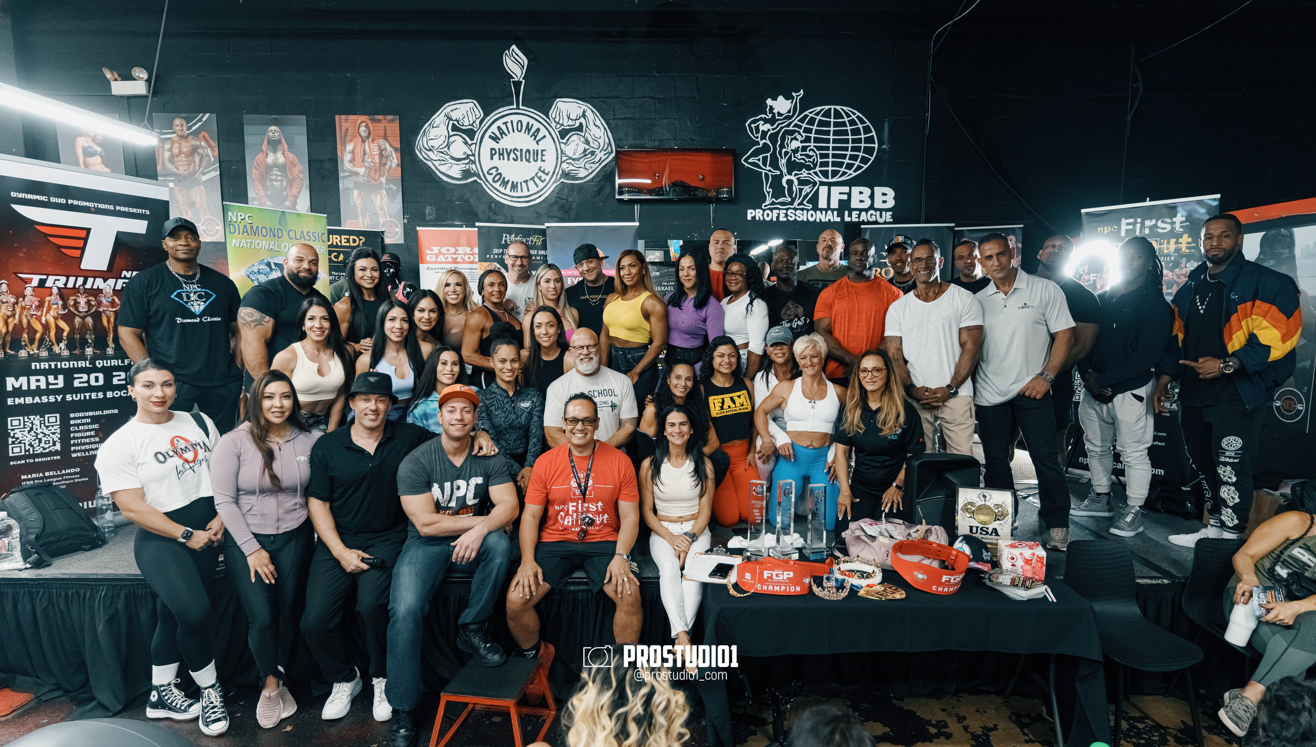 NPC/IFBB PRO Posing Seminar / Infamous Fitness Studio