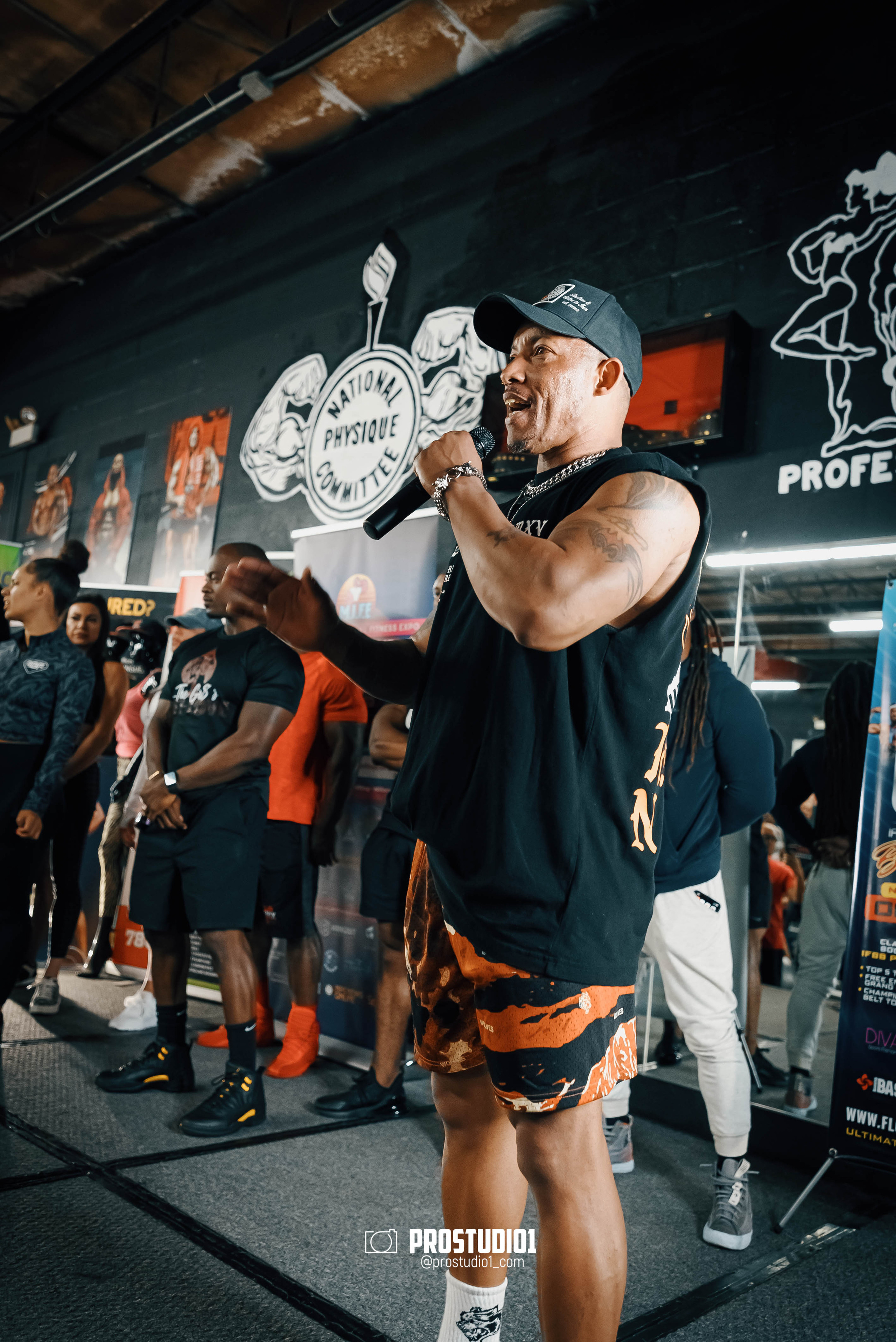 NPC/IFBB PRO Posing Seminar / Infamous Fitness Studio