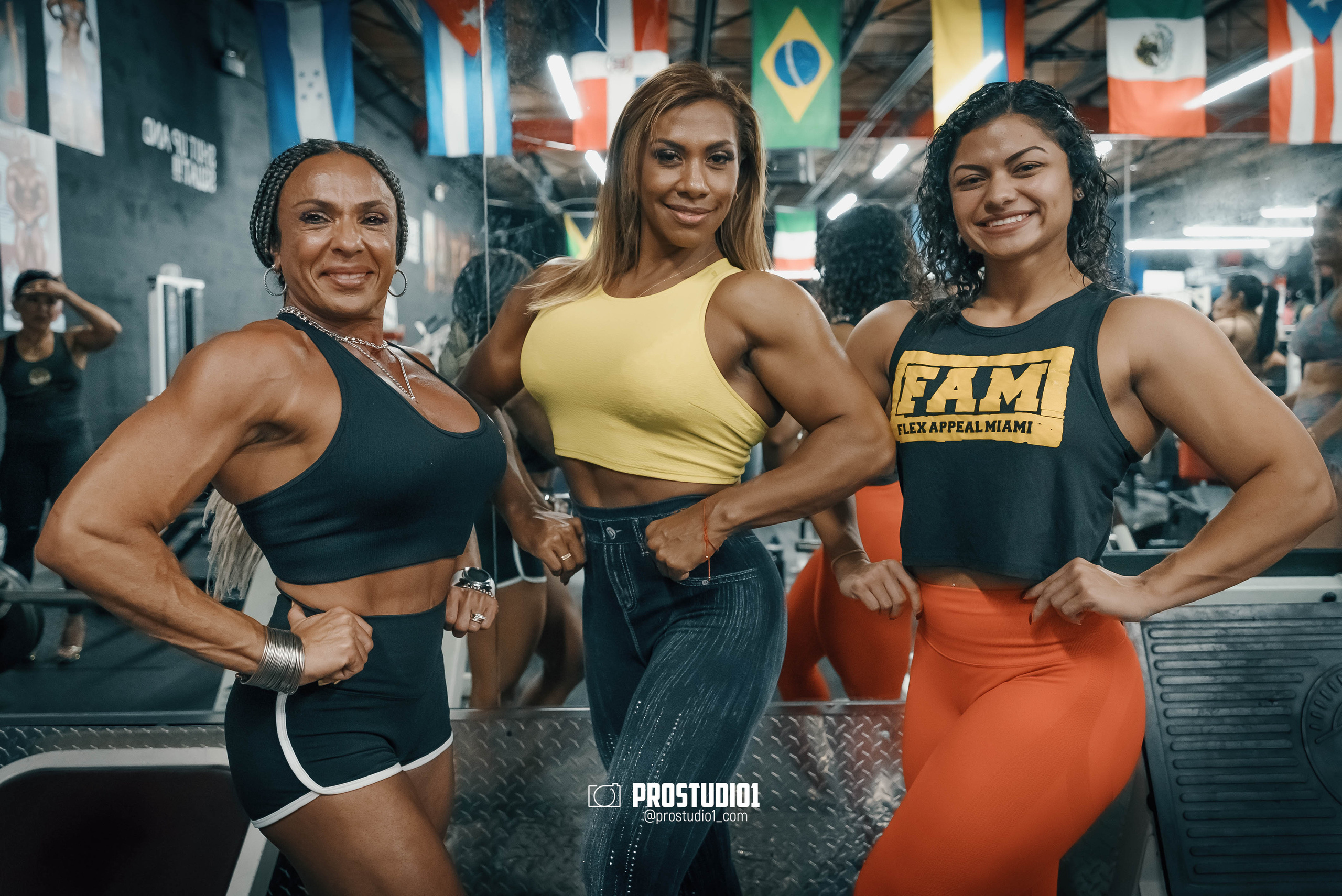 NPC/IFBB PRO Posing Seminar / Infamous Fitness Studio