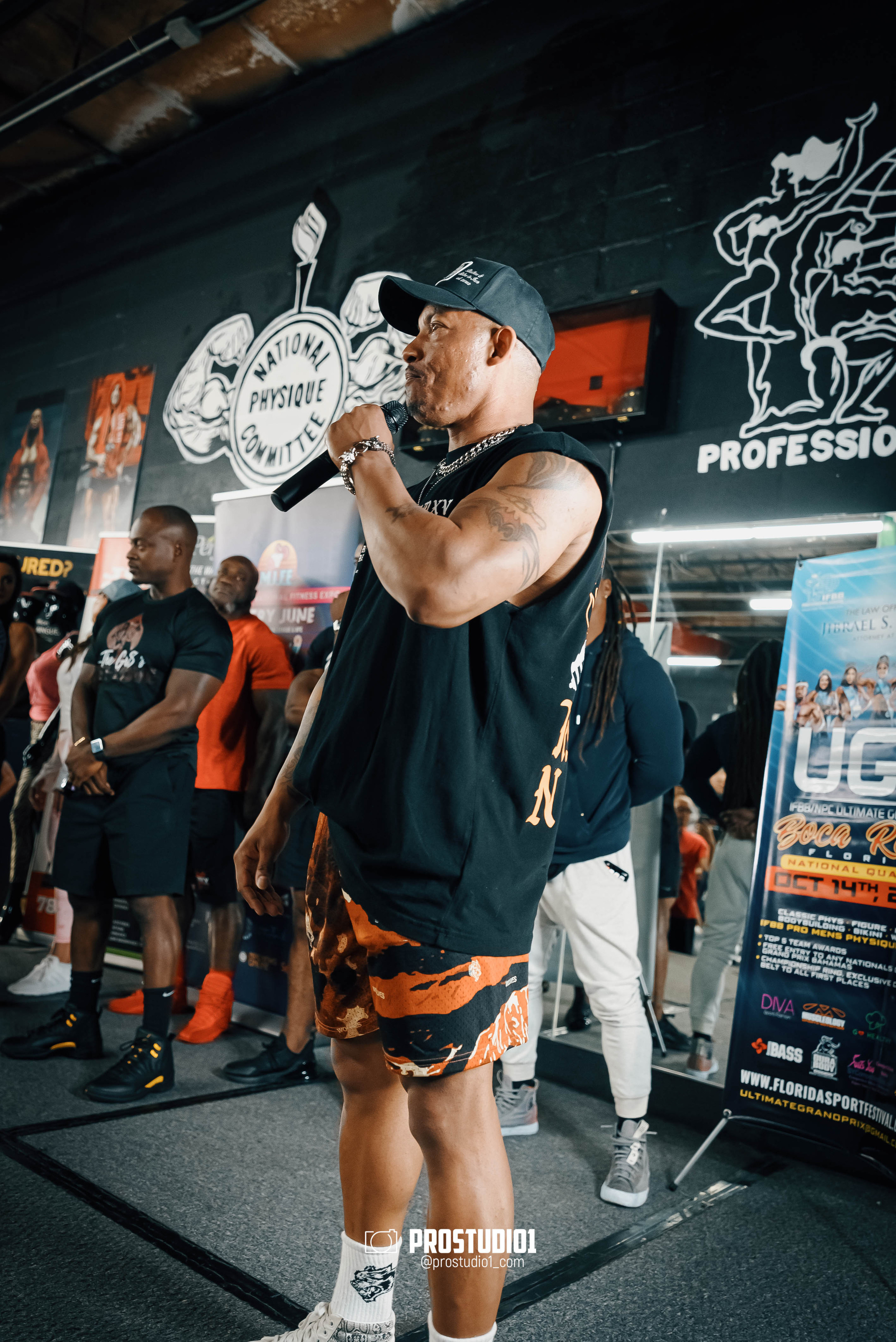 NPC/IFBB PRO Posing Seminar / Infamous Fitness Studio