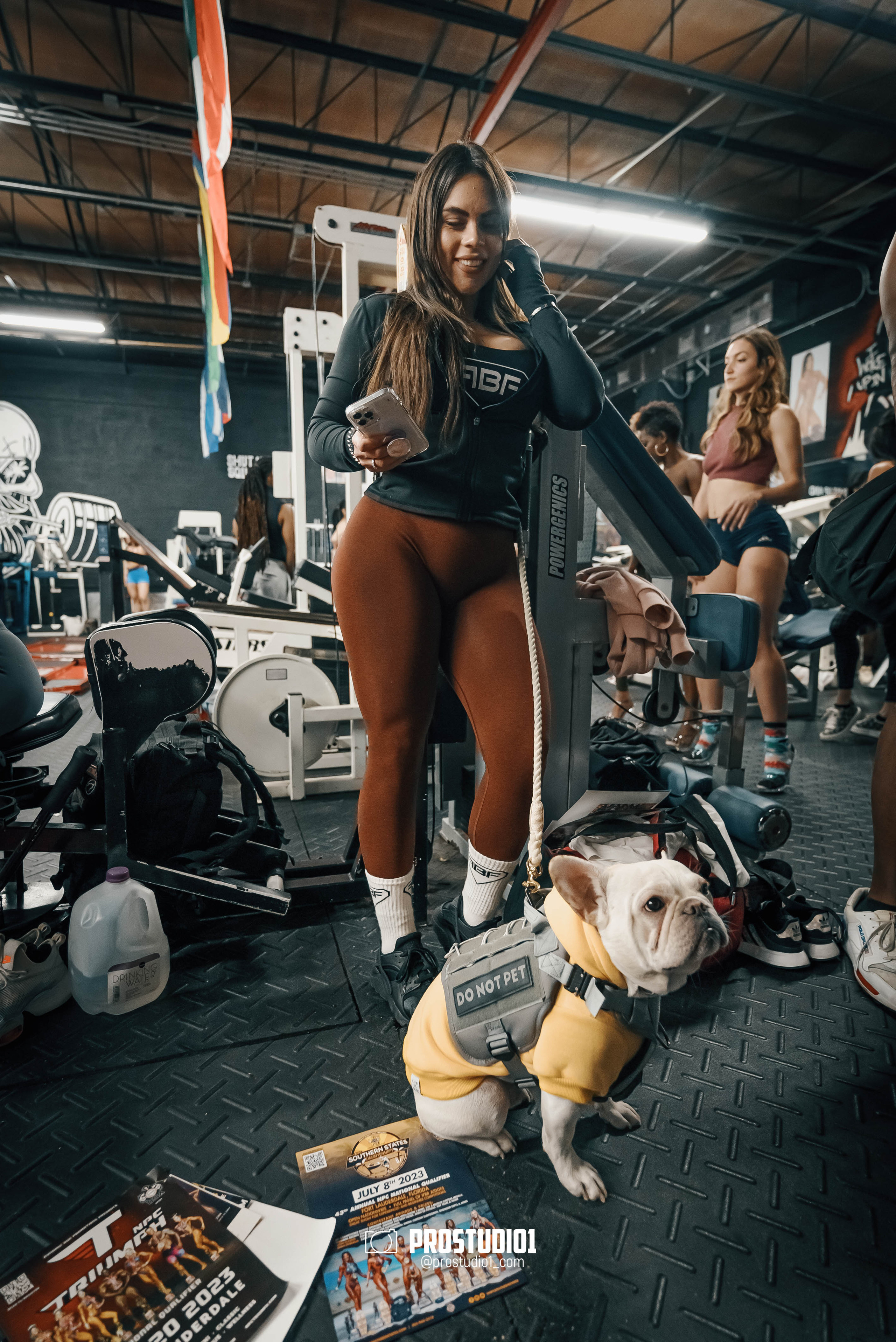 NPC/IFBB PRO Posing Seminar / Infamous Fitness Studio