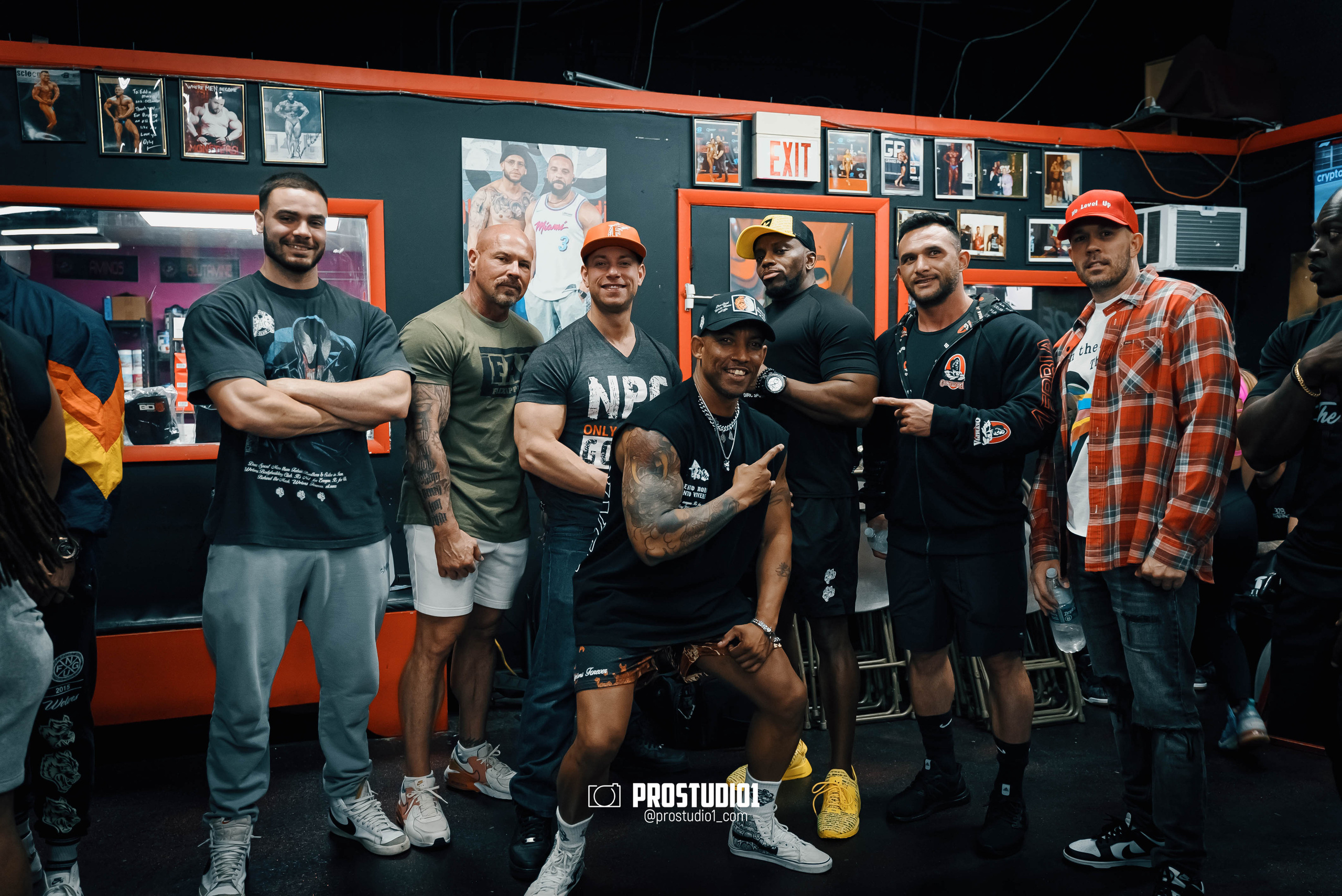 NPC/IFBB PRO Posing Seminar / Infamous Fitness Studio
