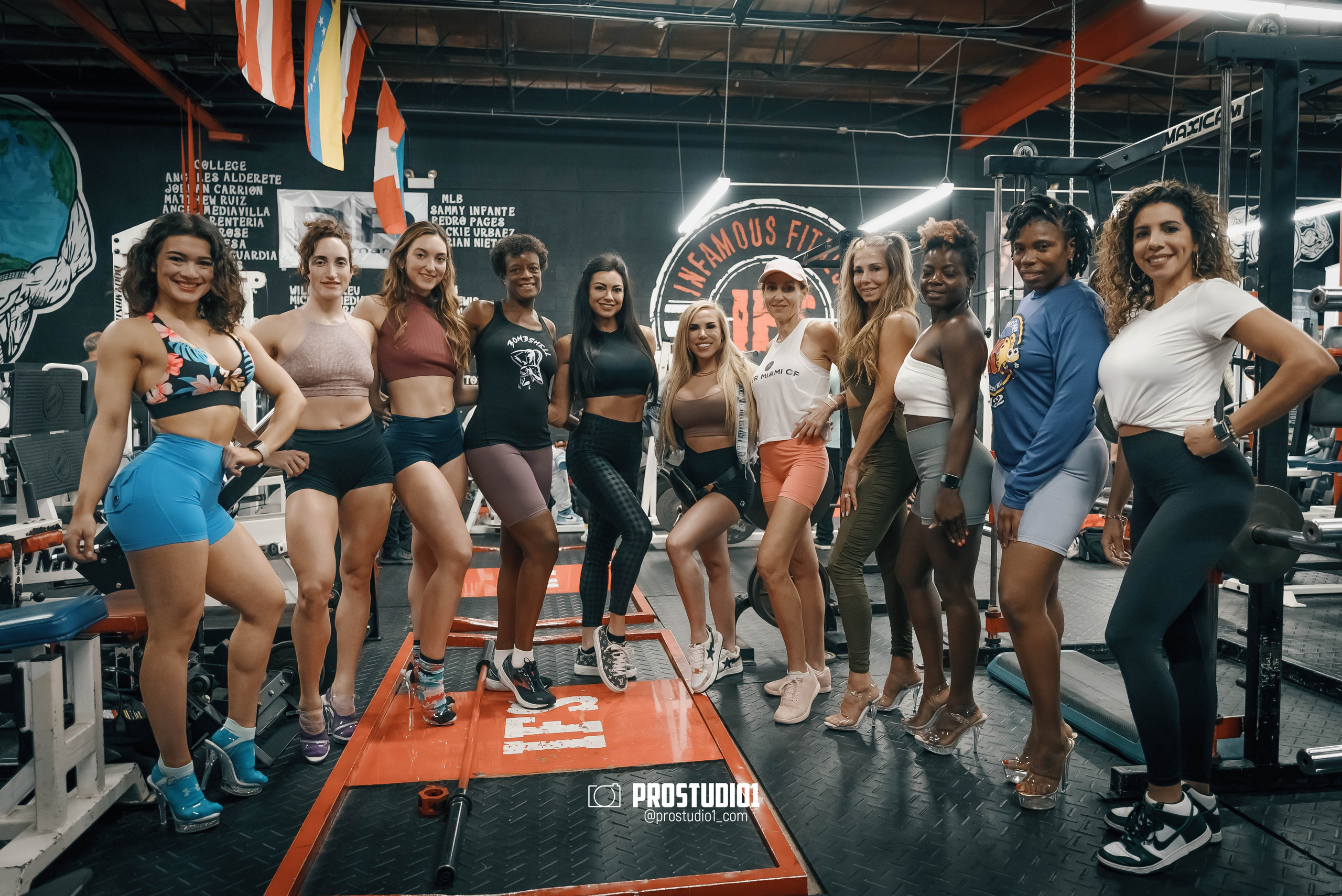 NPC/IFBB PRO Posing Seminar / Infamous Fitness Studio