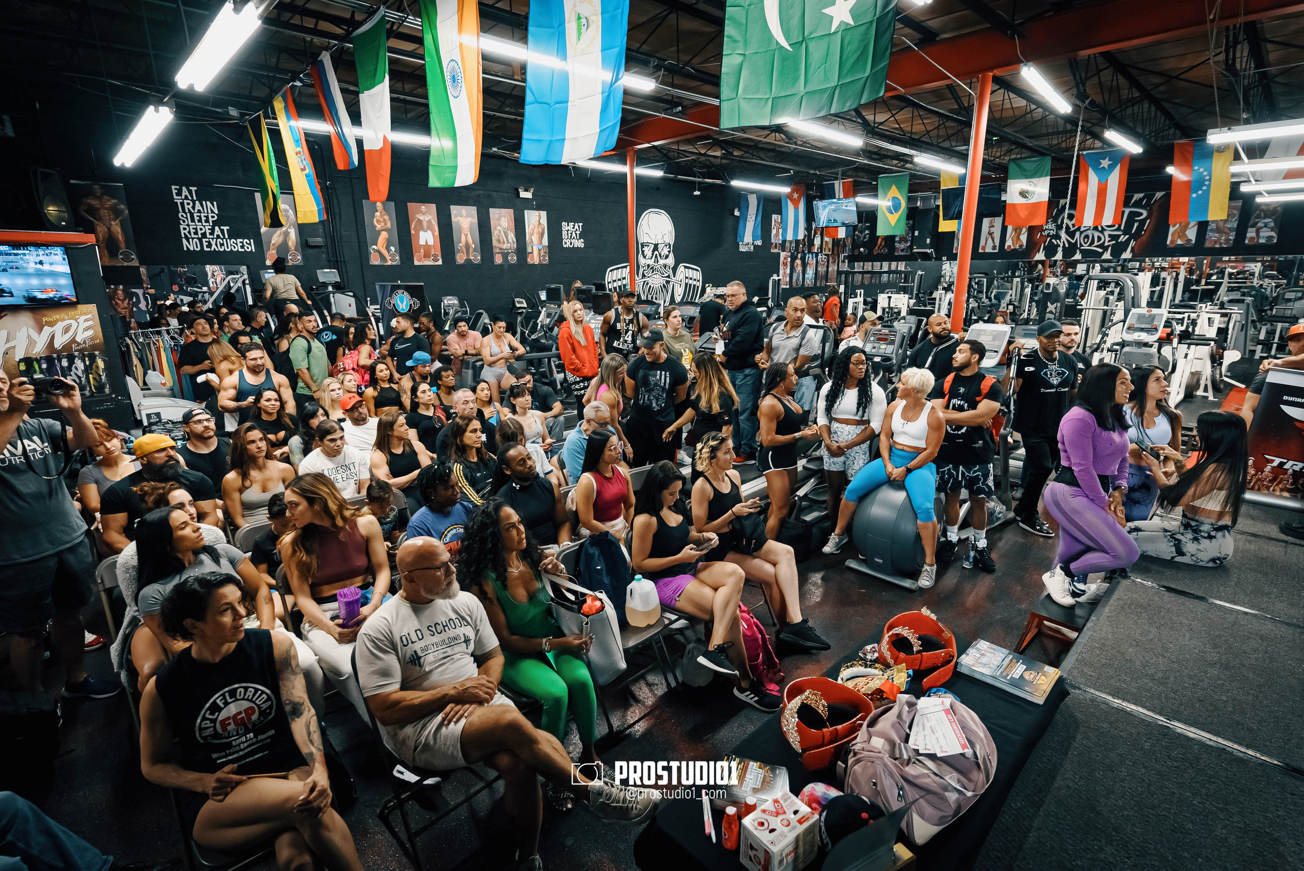 NPC/IFBB PRO Posing Seminar / Infamous Fitness Studio