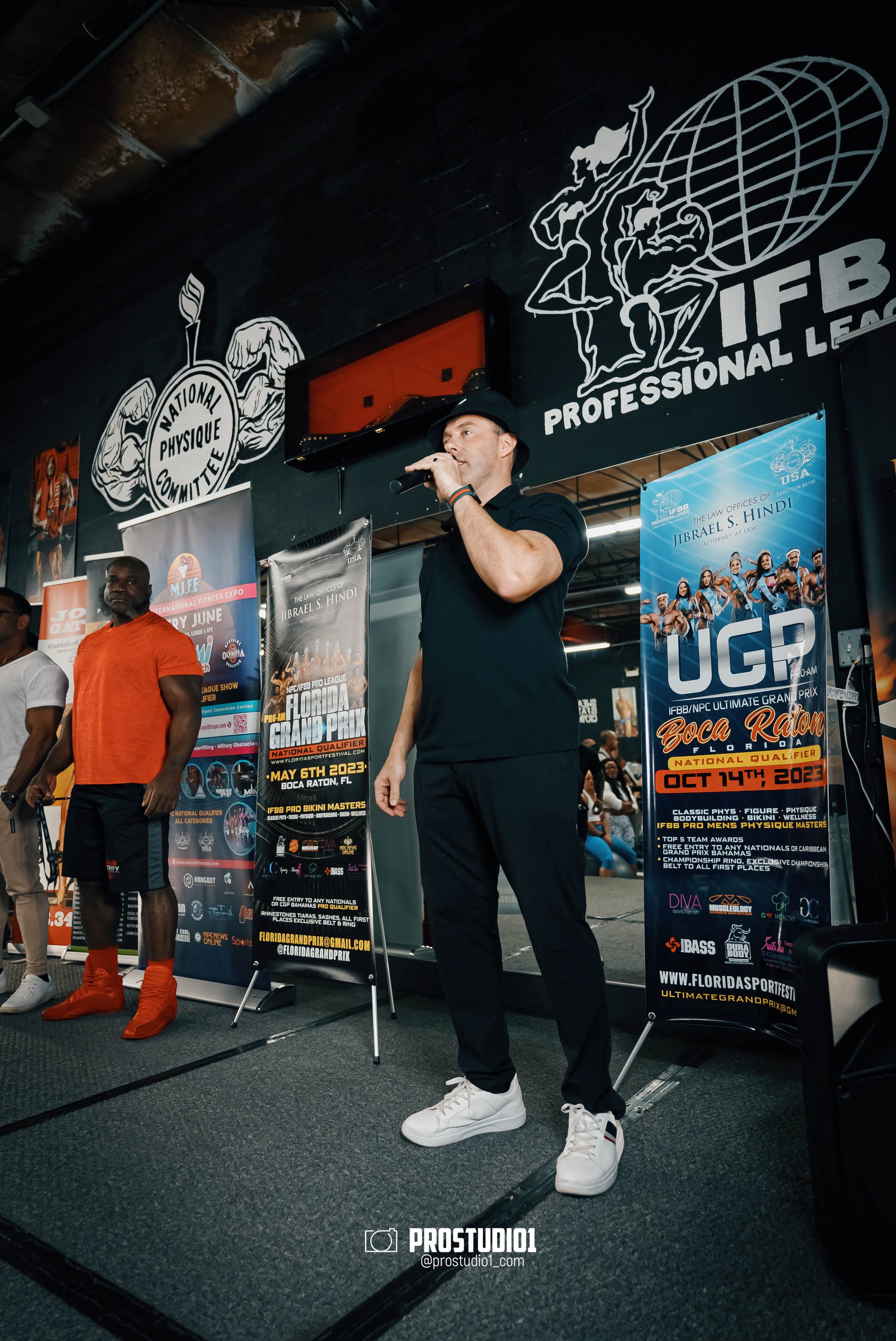 NPC/IFBB PRO Posing Seminar / Infamous Fitness Studio