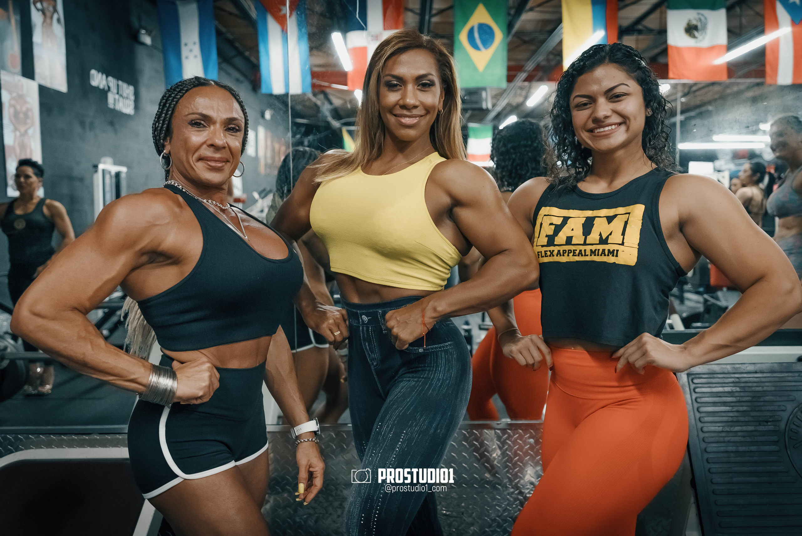 NPC/IFBB PRO Posing Seminar / Infamous Fitness Studio