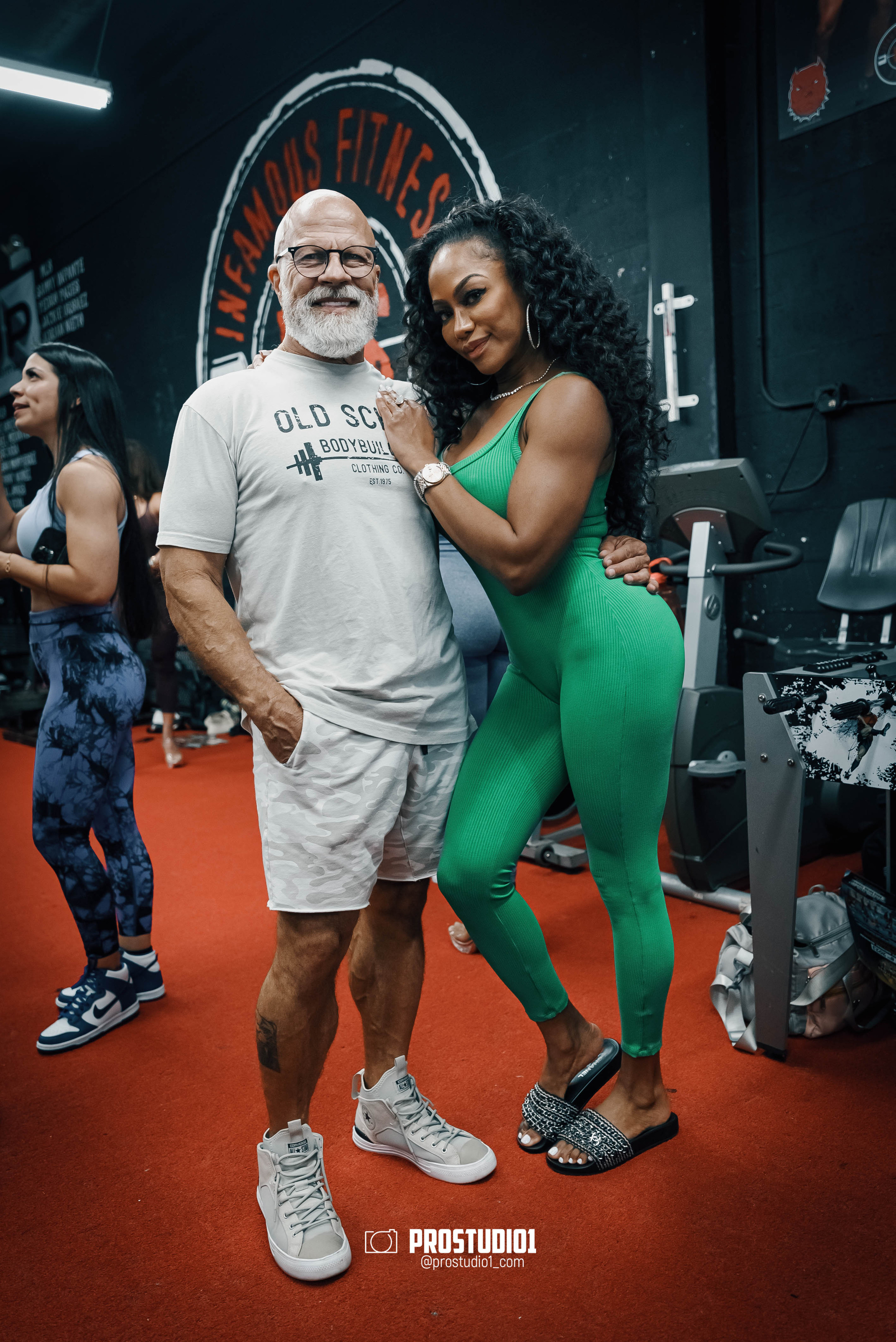 NPC/IFBB PRO Posing Seminar / Infamous Fitness Studio