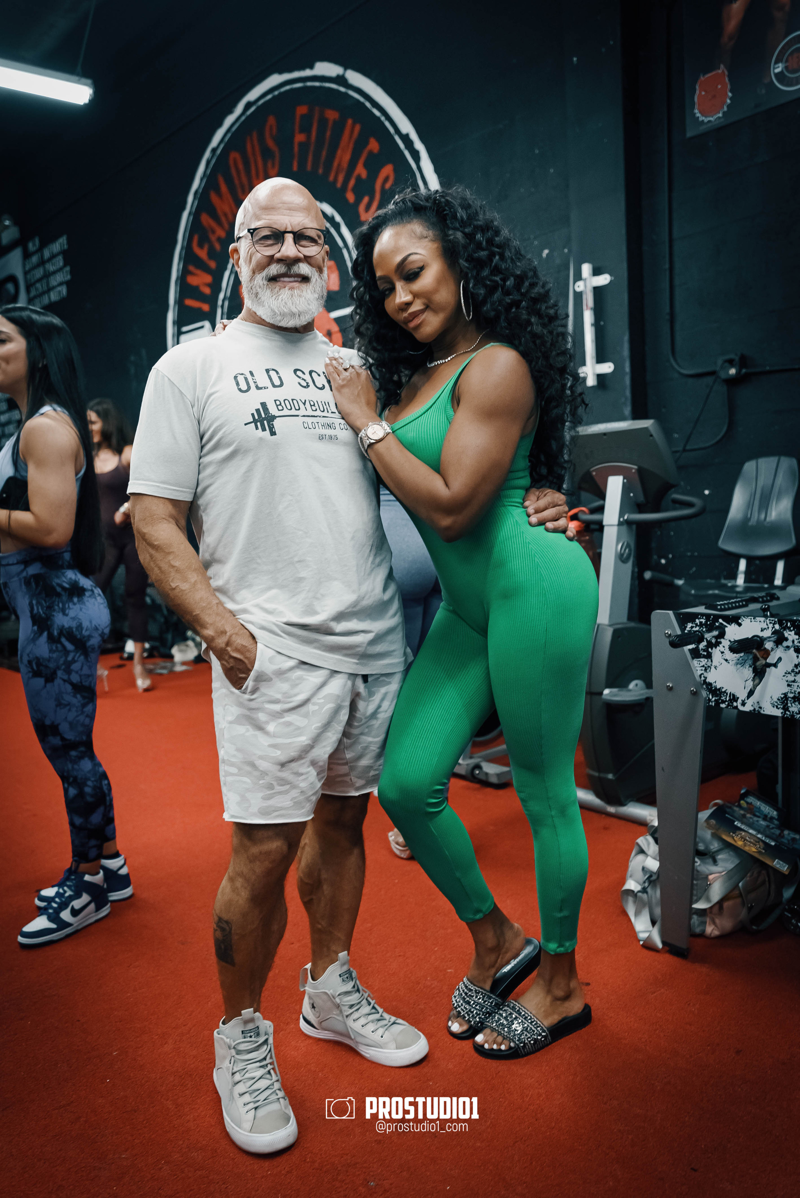 NPC/IFBB PRO Posing Seminar / Infamous Fitness Studio