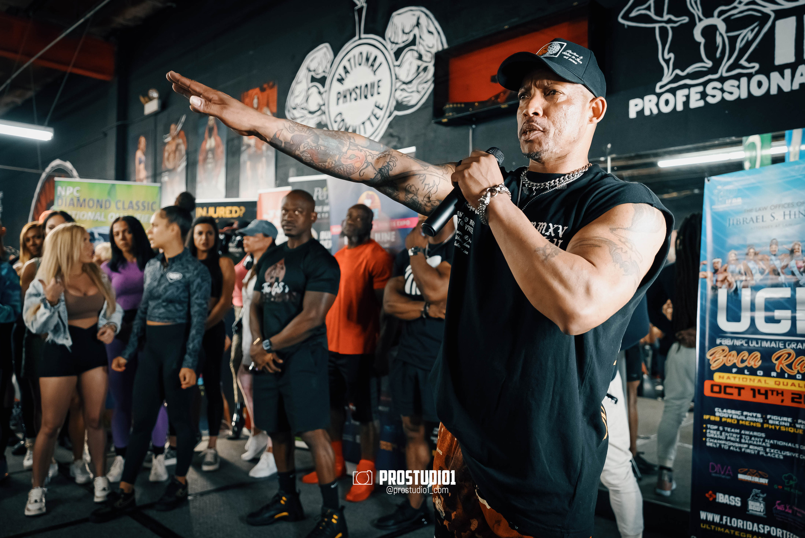 NPC/IFBB PRO Posing Seminar / Infamous Fitness Studio