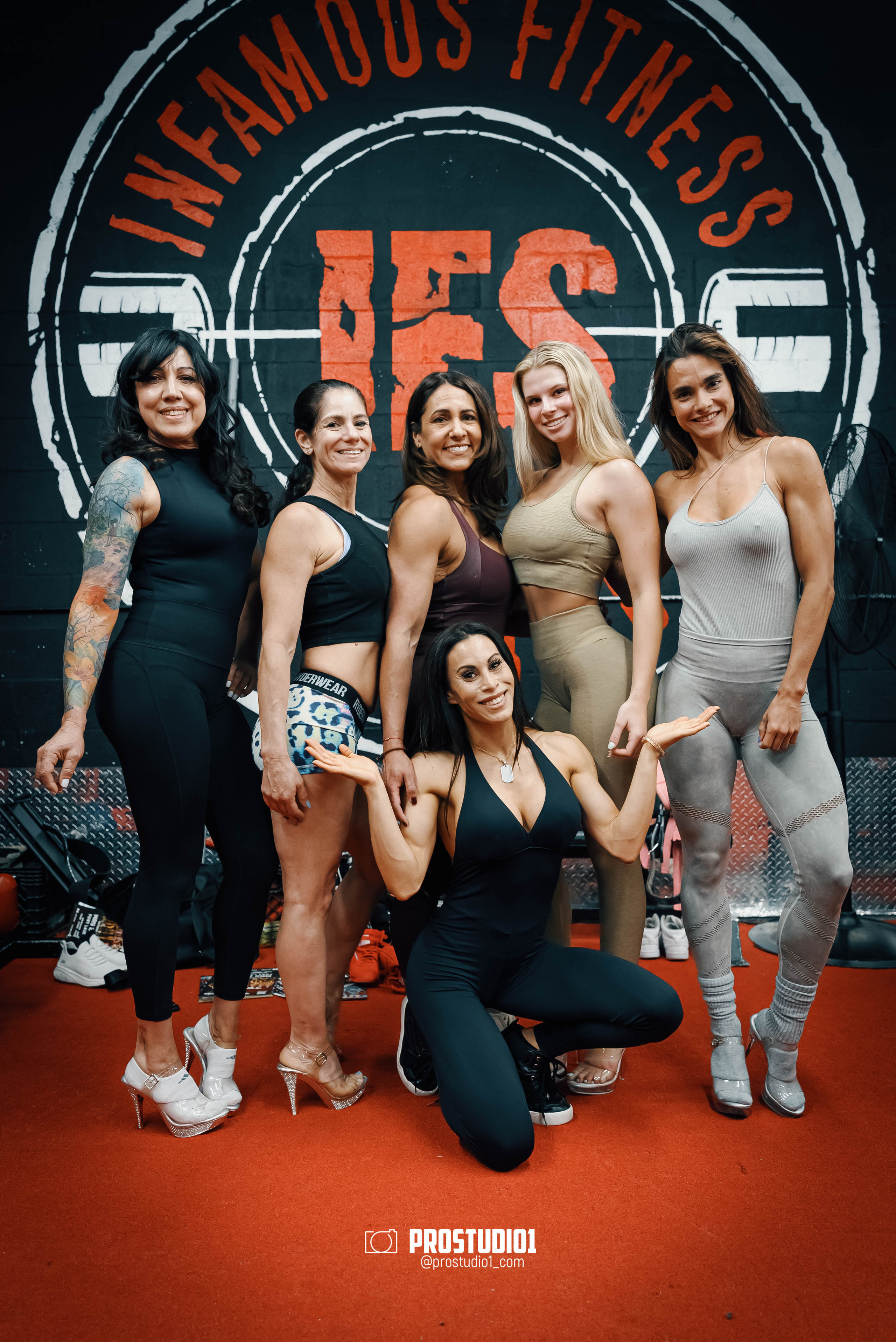 NPC/IFBB PRO Posing Seminar in a Infamous Fitness Studio photos. Photo & Video Production Studio #1