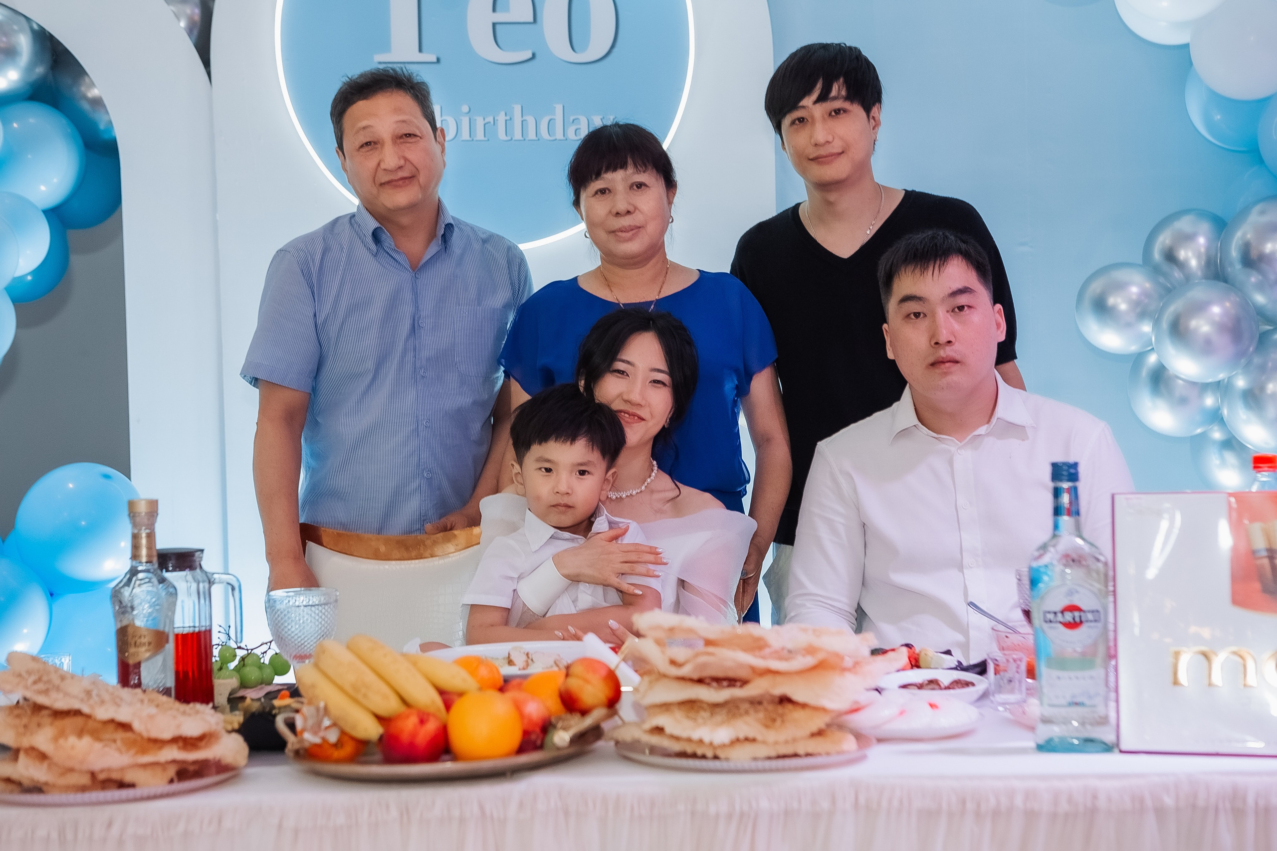 Тео дома и в ресторане. Фотограф беременности, ньюборн и годовасиков в Корее Жанна Хан