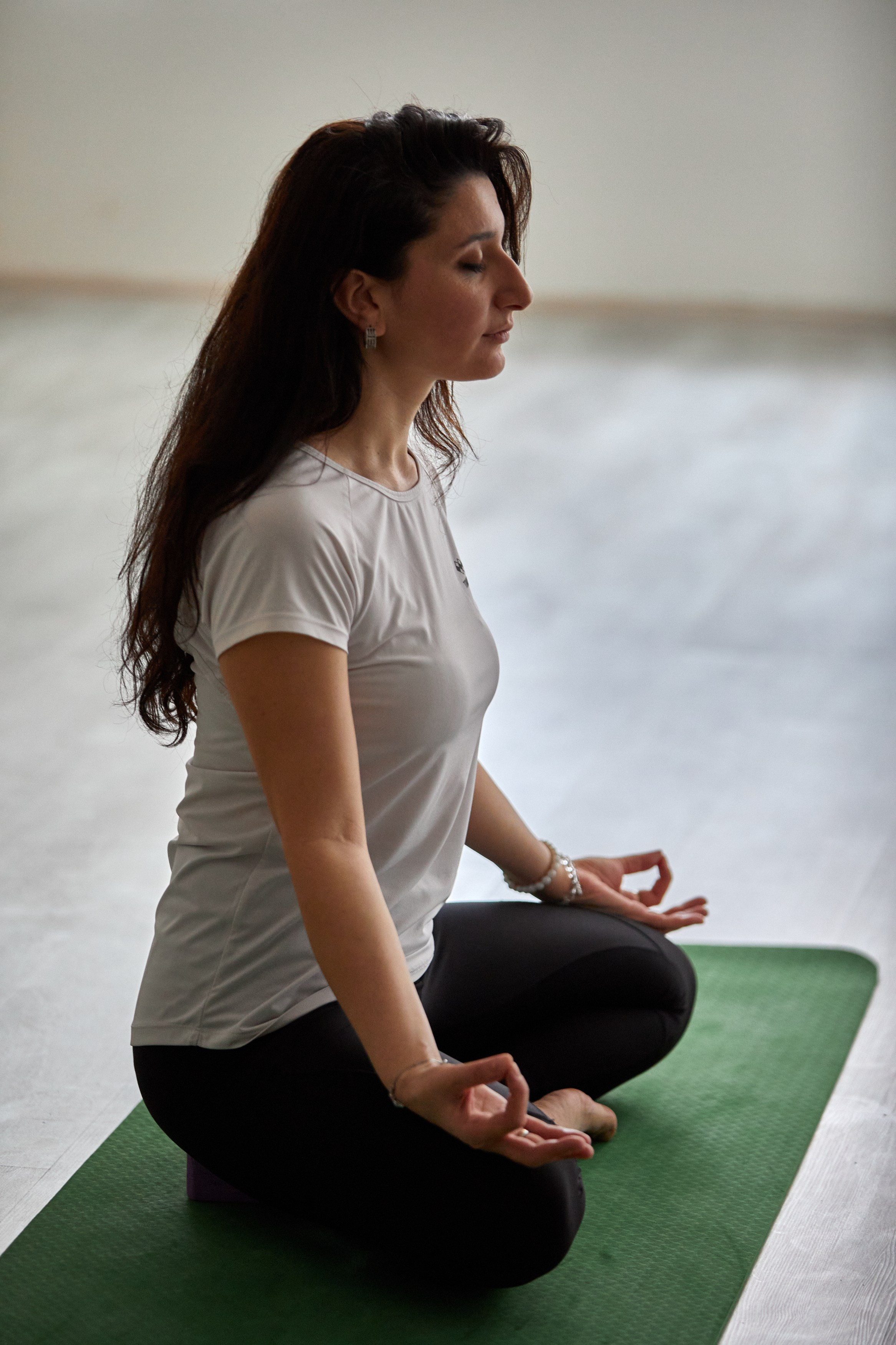 Практика в Yoga Shahi Center. Photographer in Baku Kamran Enceladus