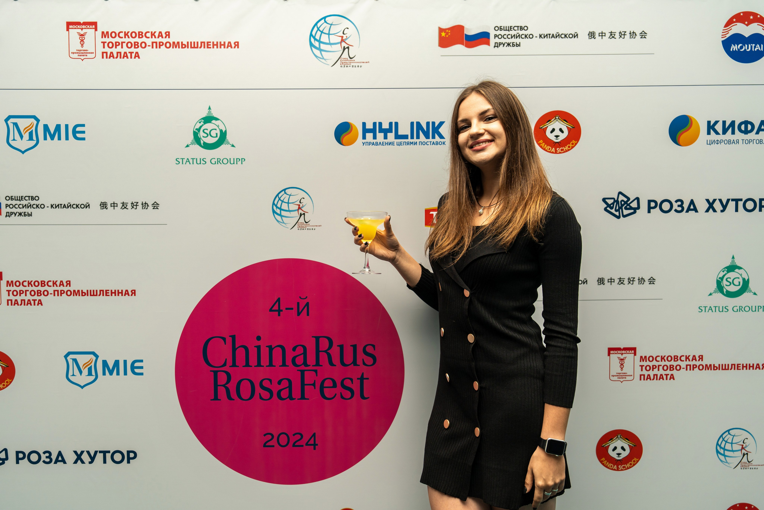 ChinaRosaFest 2024. Репортажный фотограф в Красной Поляне и Сочи Павлюченко Екатерина