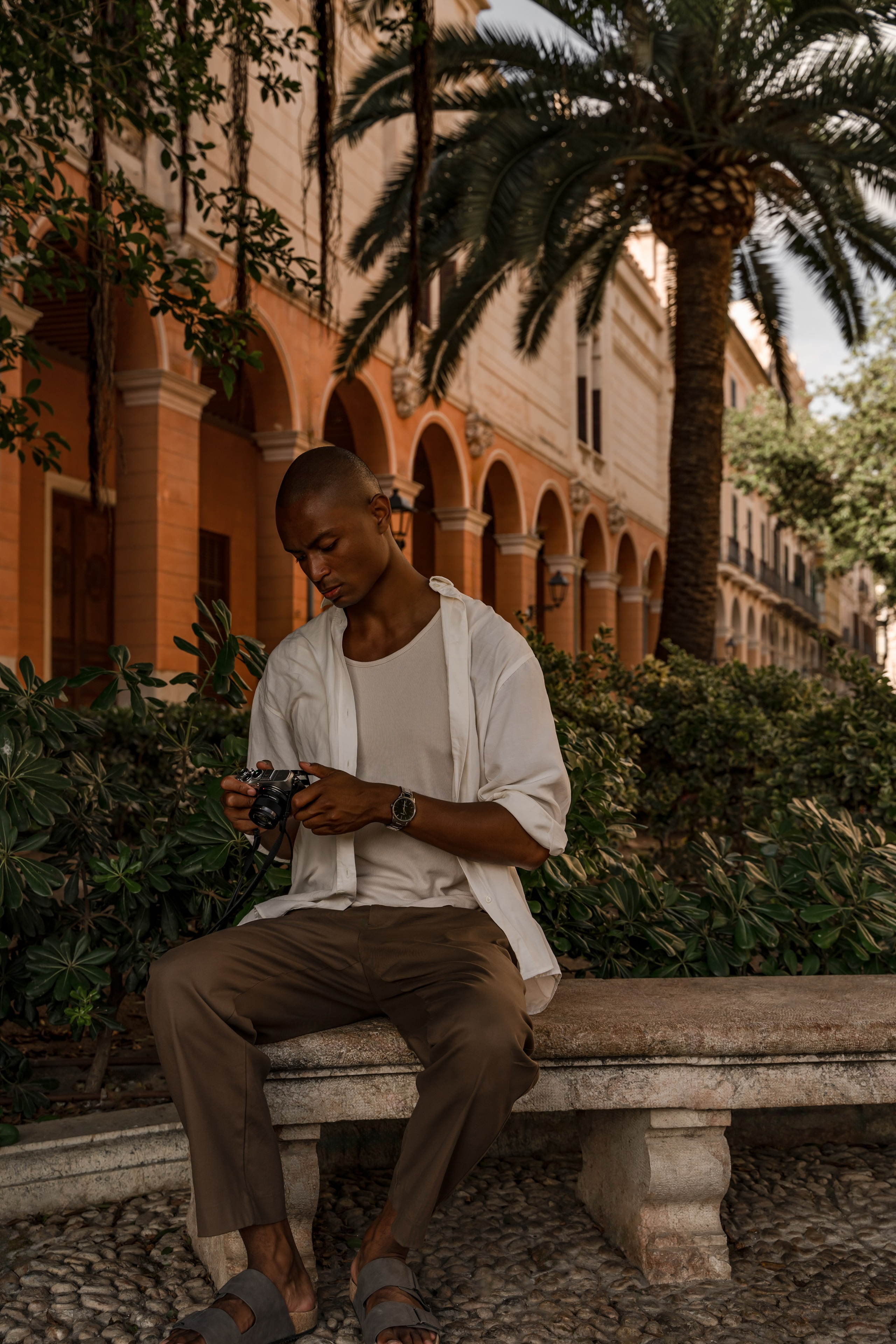 ~John~. Photo & Videos