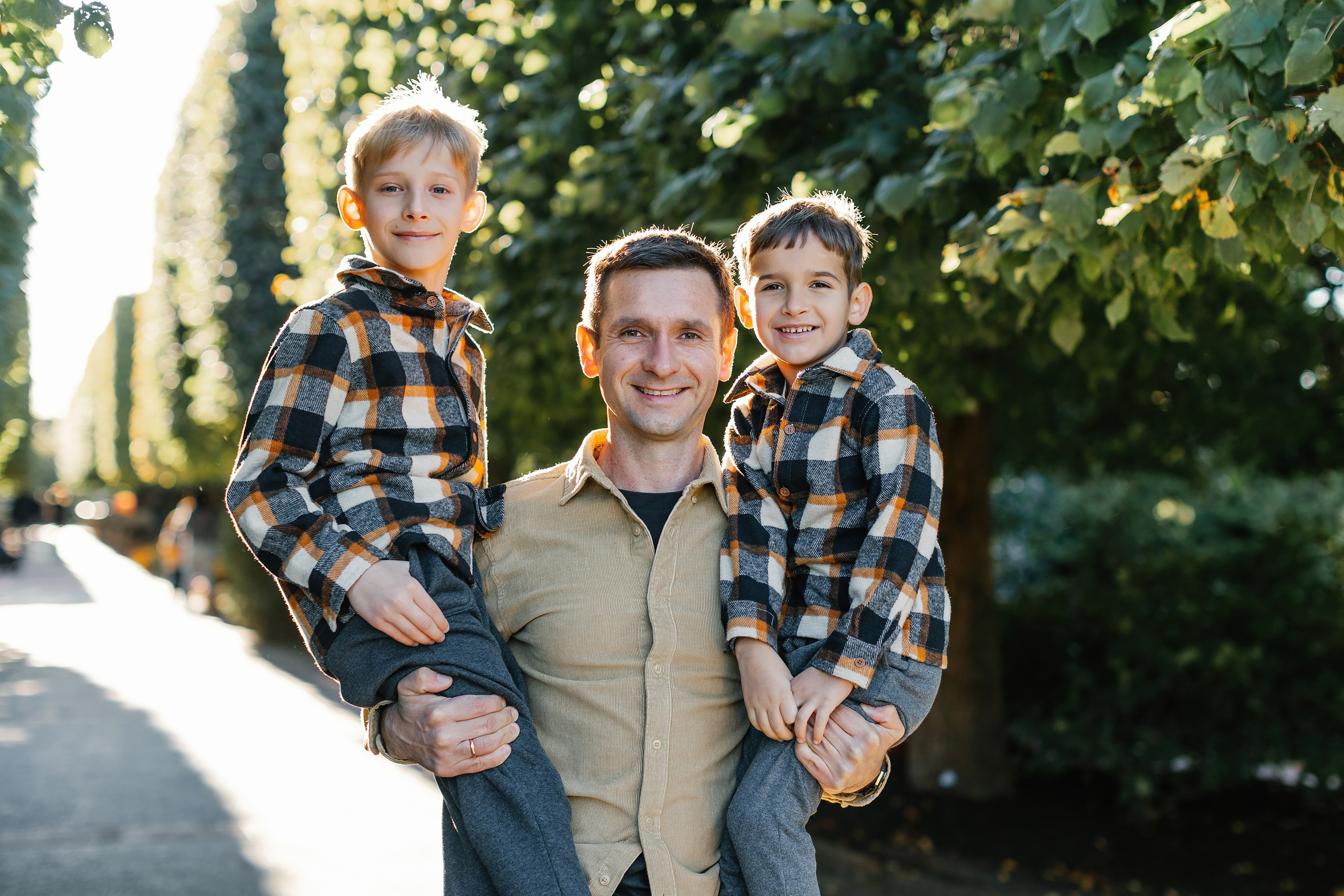 10.26.25 Family Photoshoot. Wedding family event photographer in Chicago Nick Yushevich